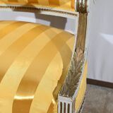 Paire de Fauteuils Cabriolet, en Bois réchampi, style Louis XVI – Fin XIXe
