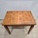 Table transformable vintage en bois de noyer et marqueterie