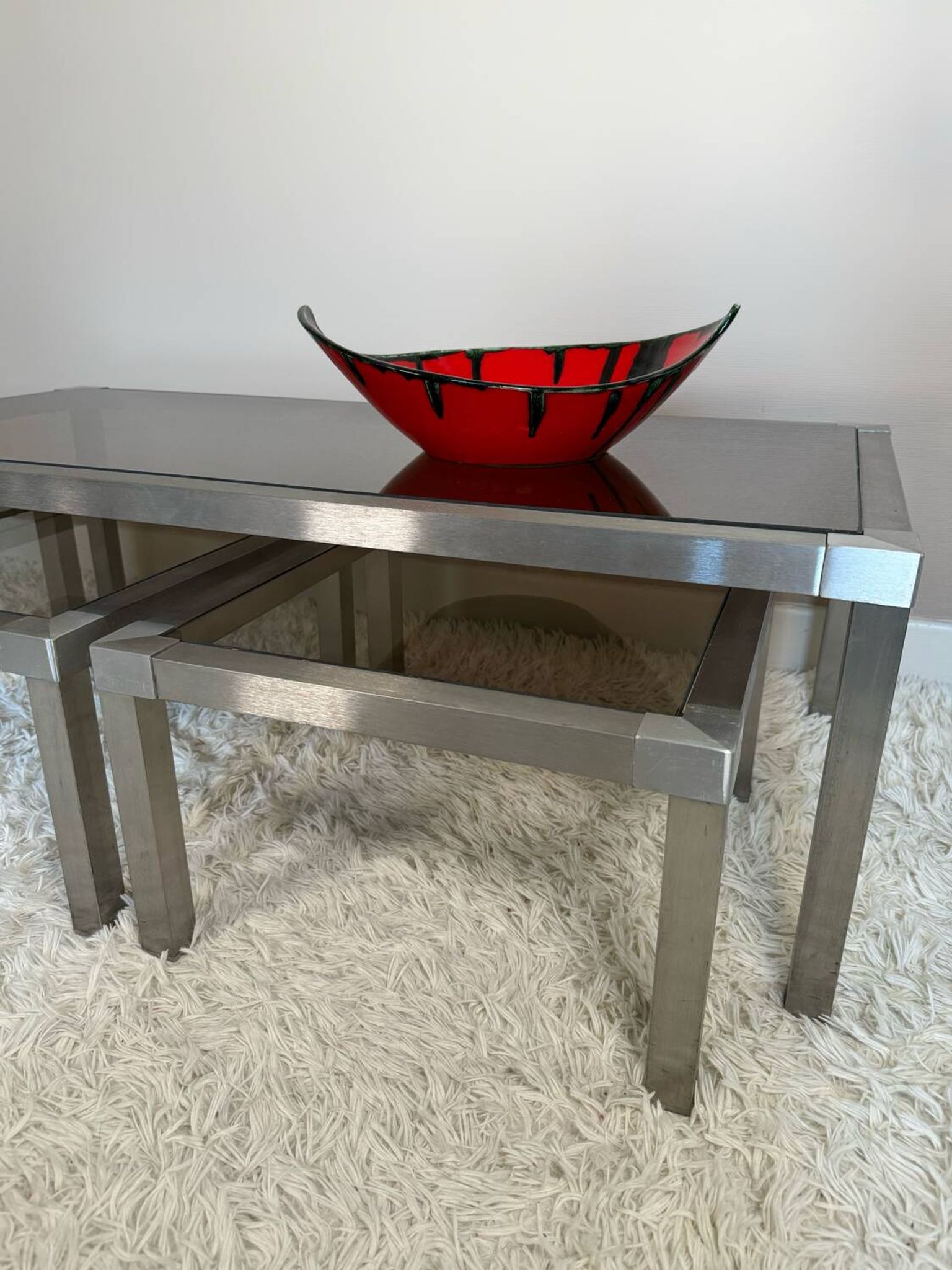 Table basse acier brossé design années 70 et gigognes