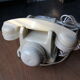 Téléphone en bakélite blanc 50's