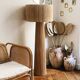 Lampadaire en raphia naturel