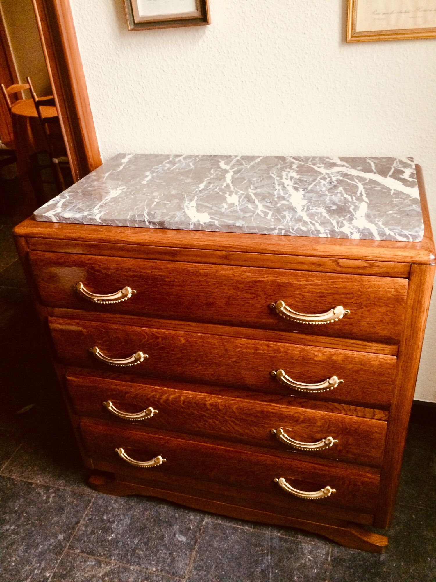 Art Deco chest of drawers