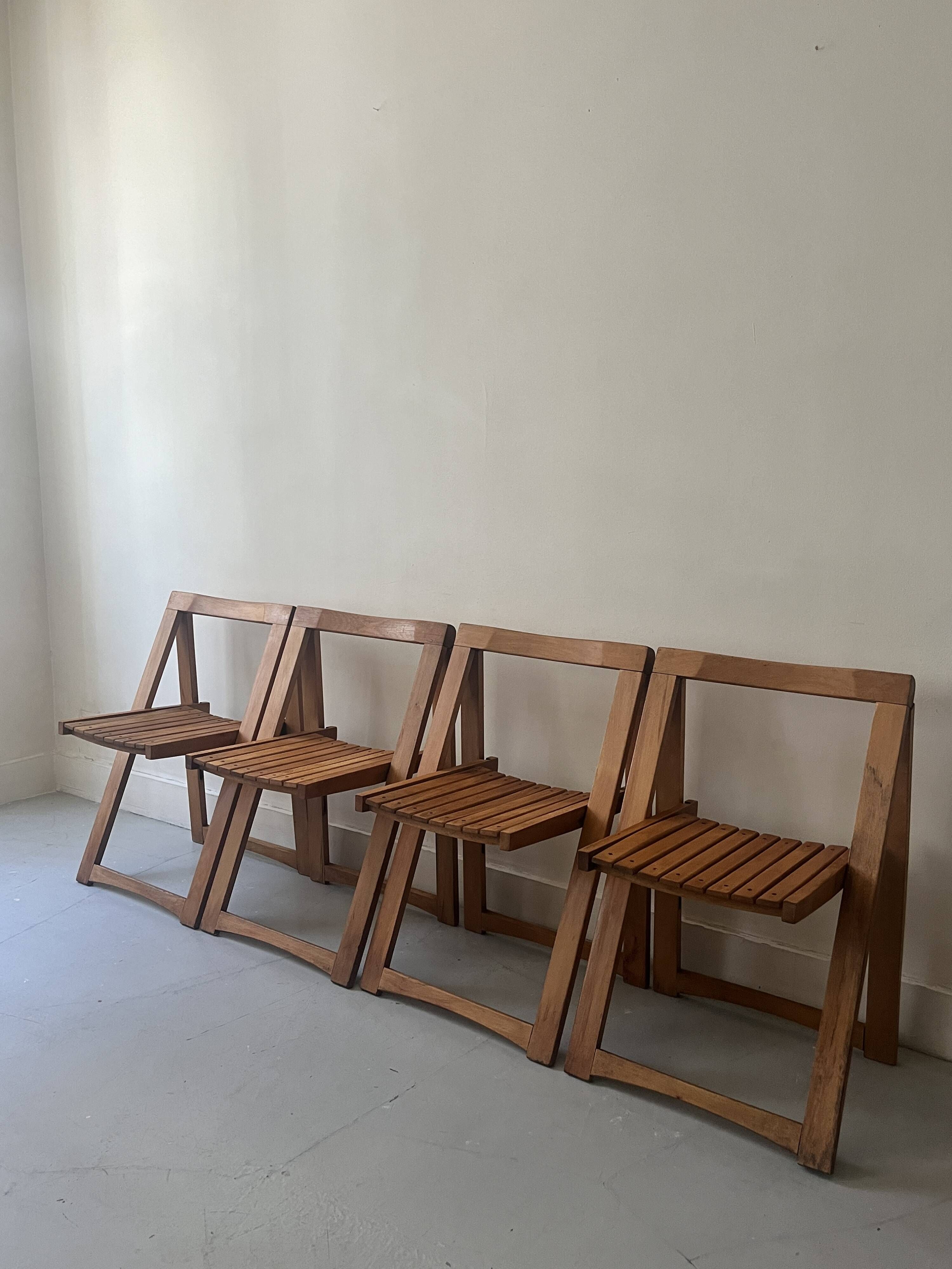 set of 4 italian wooden folding chairs by Aldo Jacober, design 1960 - 1970