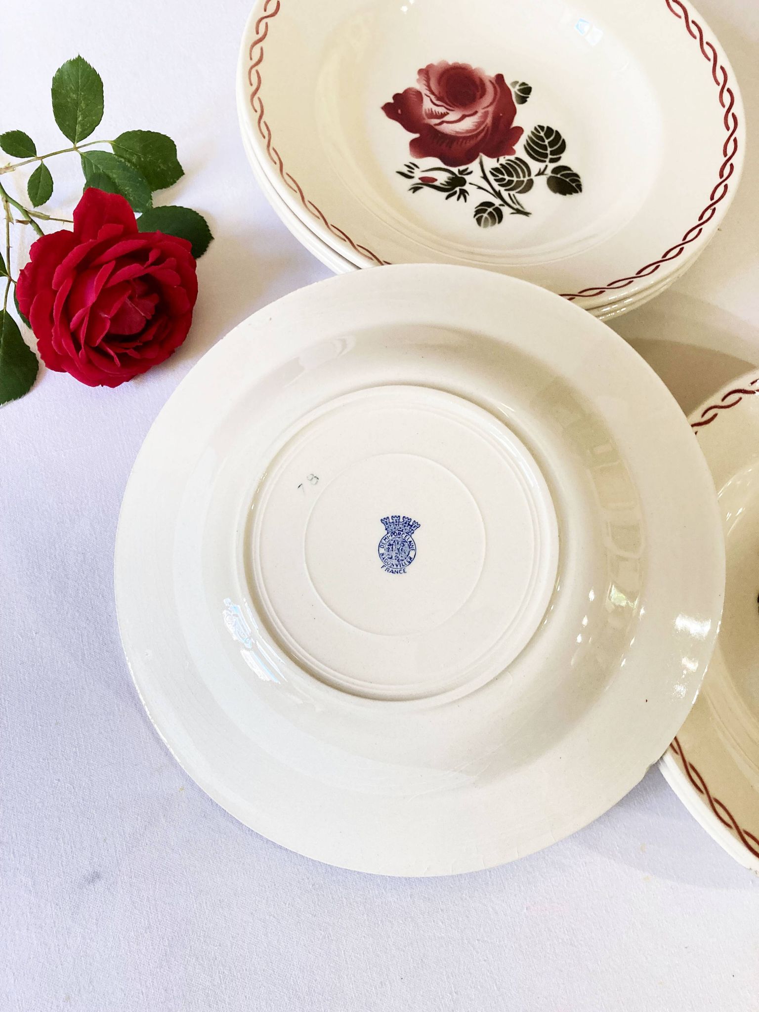 Assiettes creuses, modèle Germaine, Badonviller
