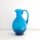 Pichet en verre soufflé bleu