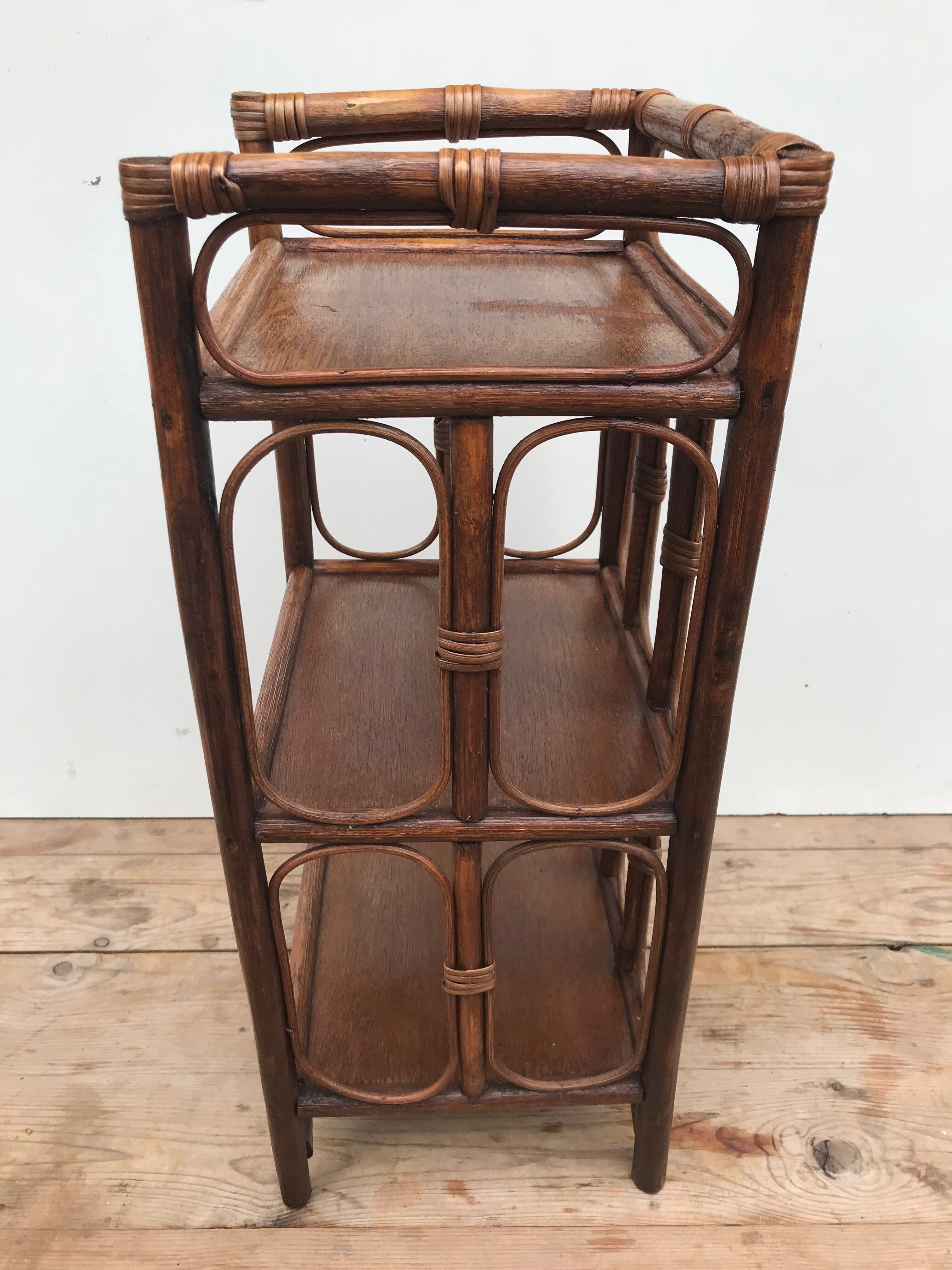 Table with 3 shelves 60s