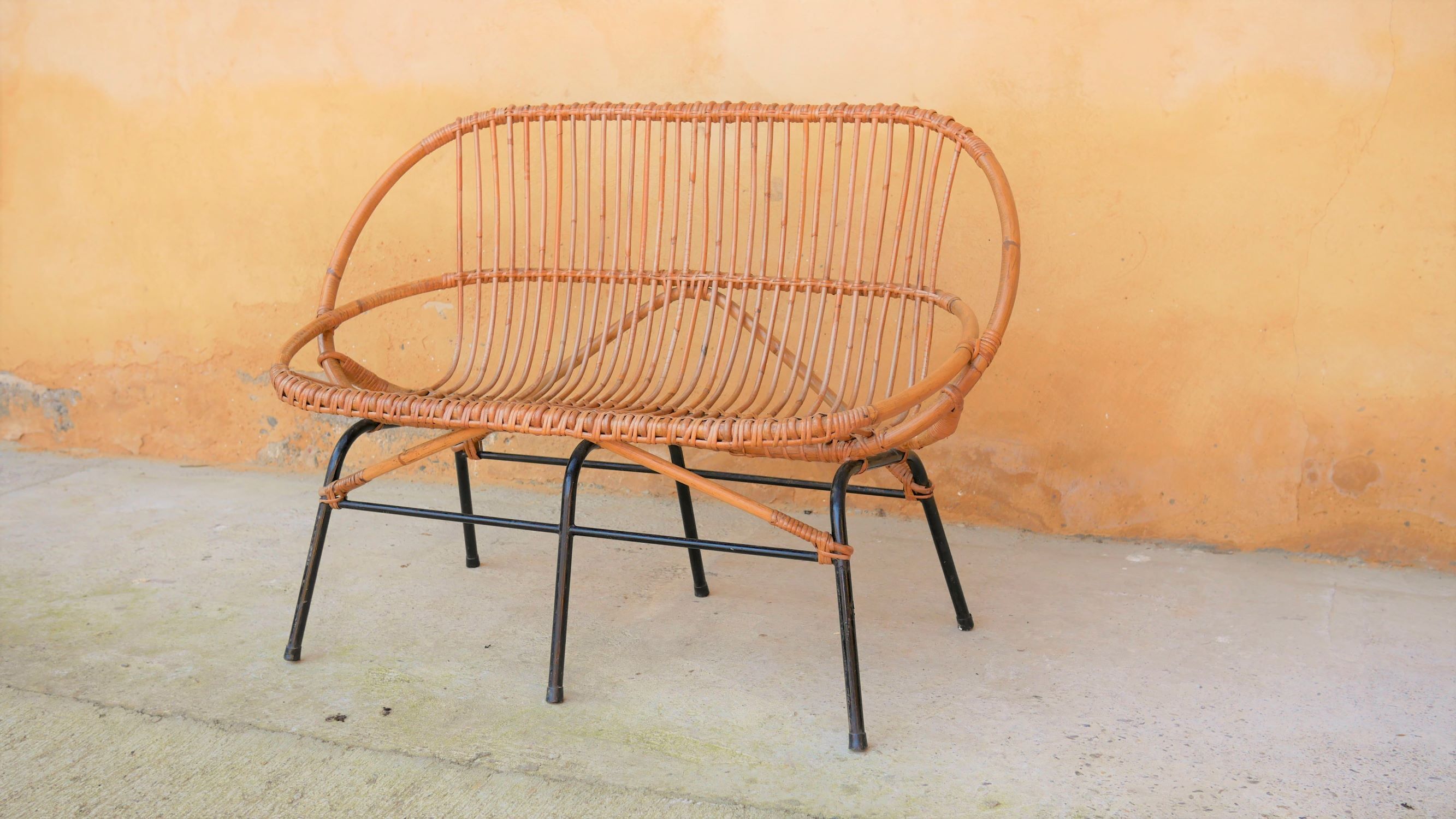 Vintage rattan bench feet metal