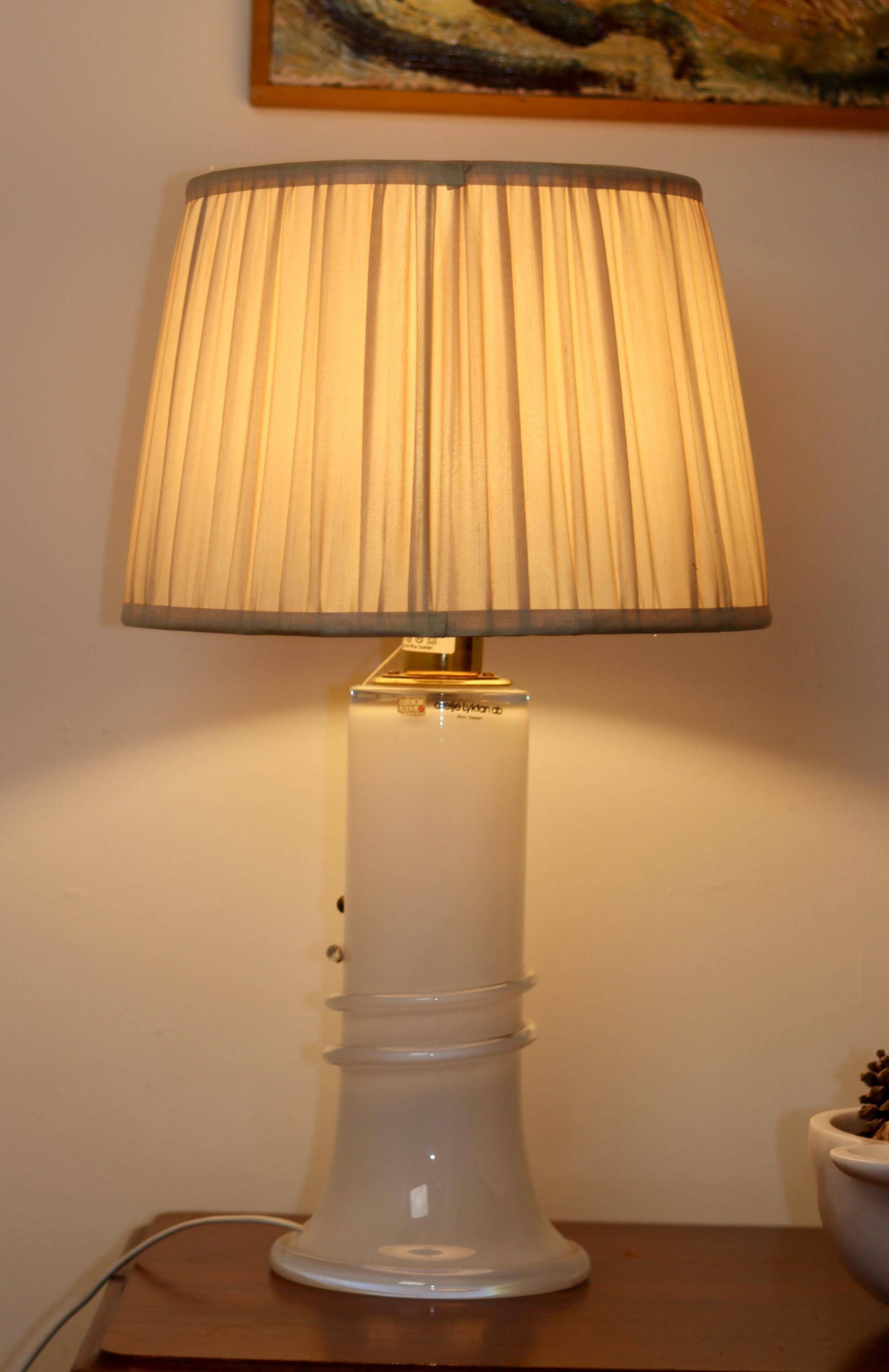 Vintage glass table lamp by Hannelore Dreutler, Studio Åhus, Sweden, 1990s.