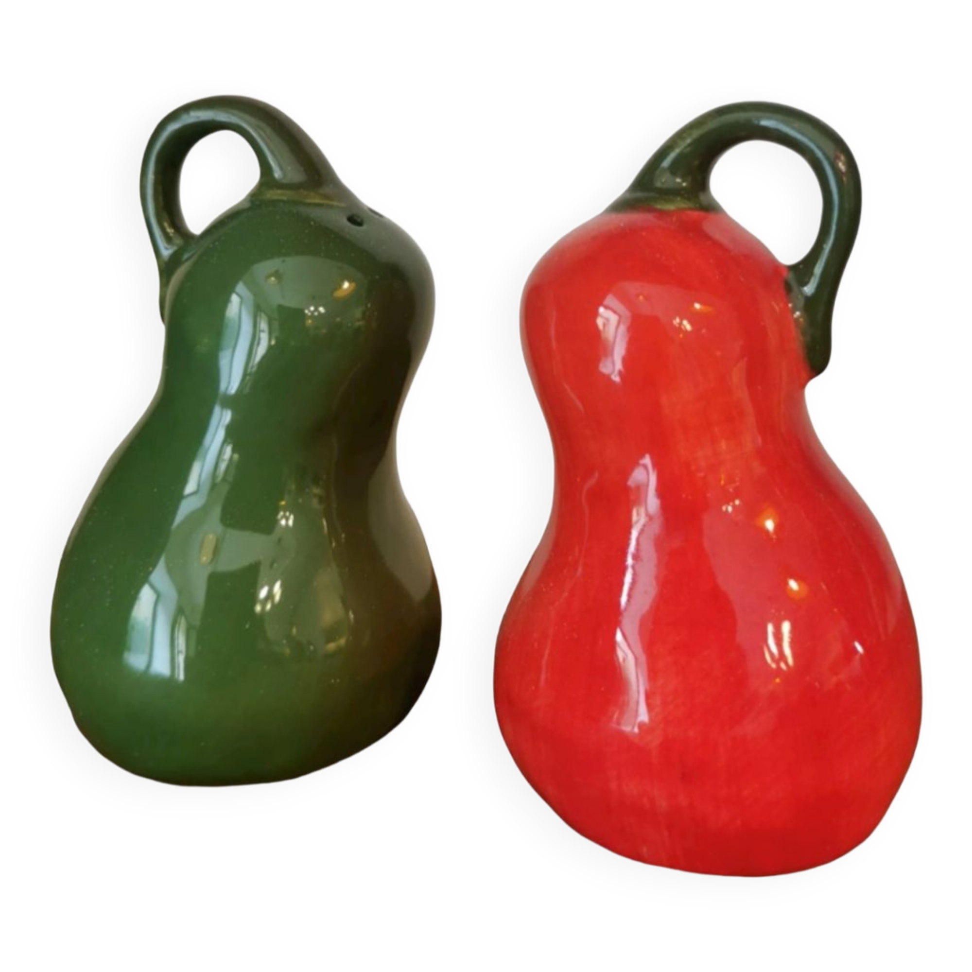 Apple pepper shaker