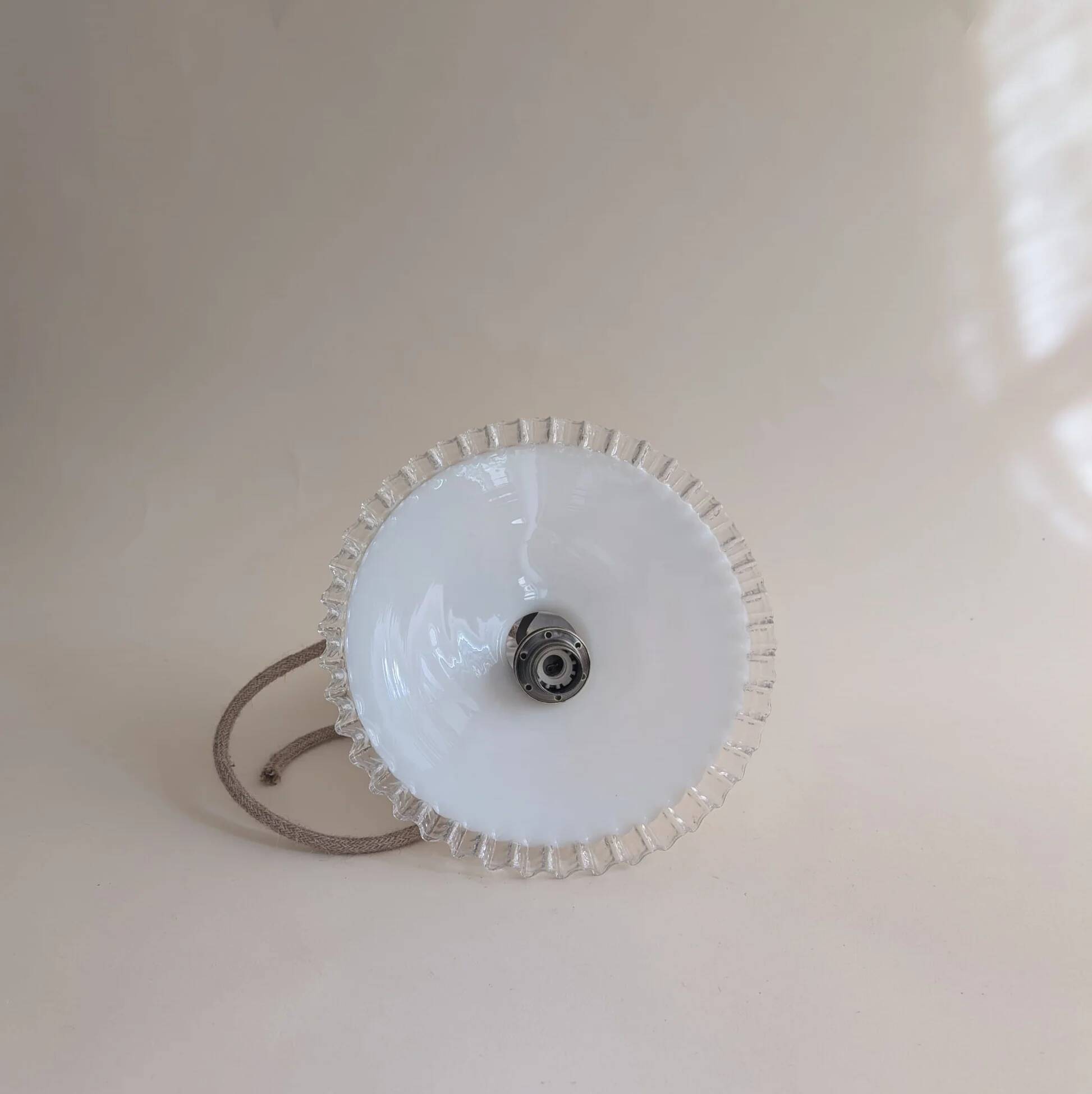 White opaline suspension