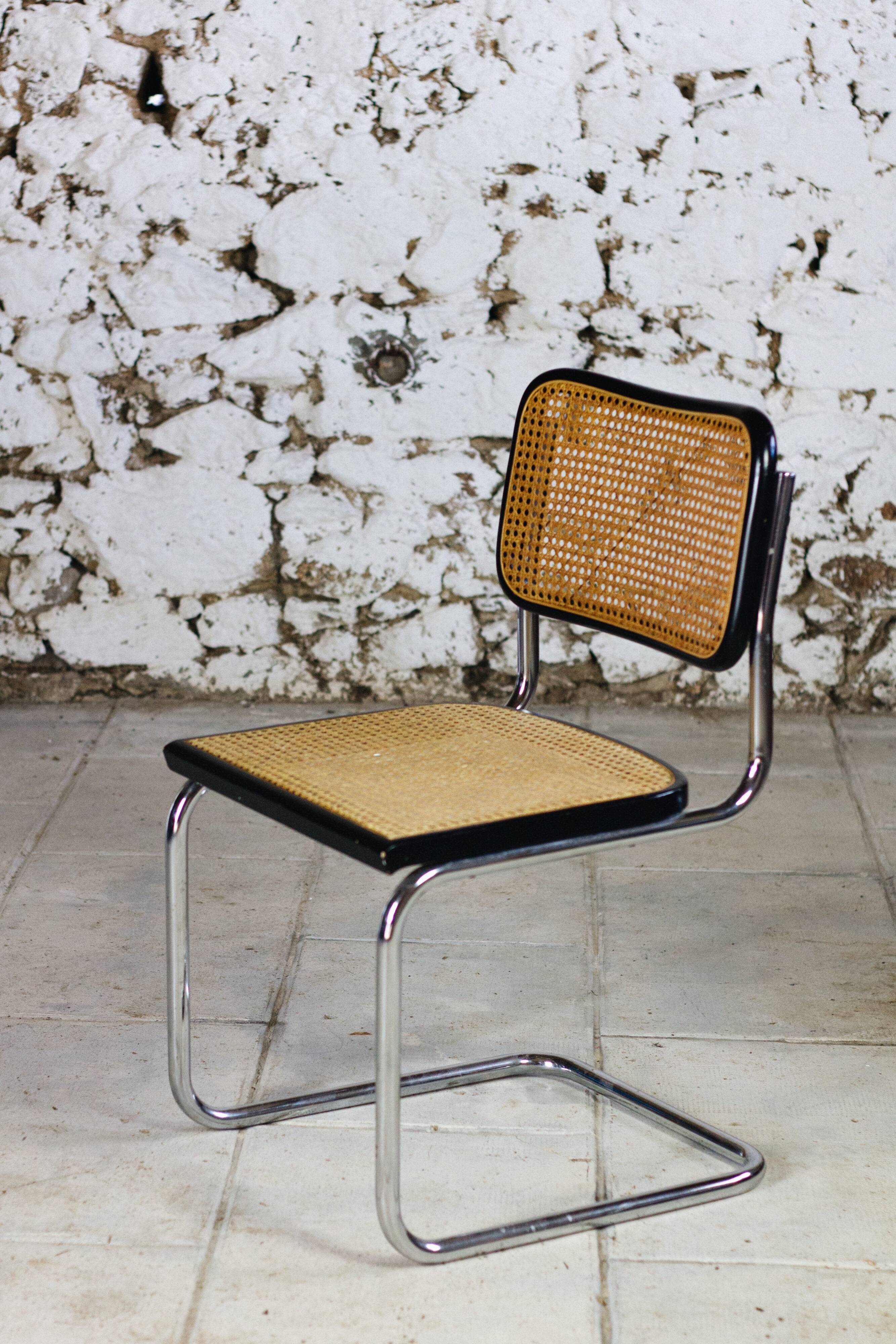 Black b32 chair by Marcel Breuer
