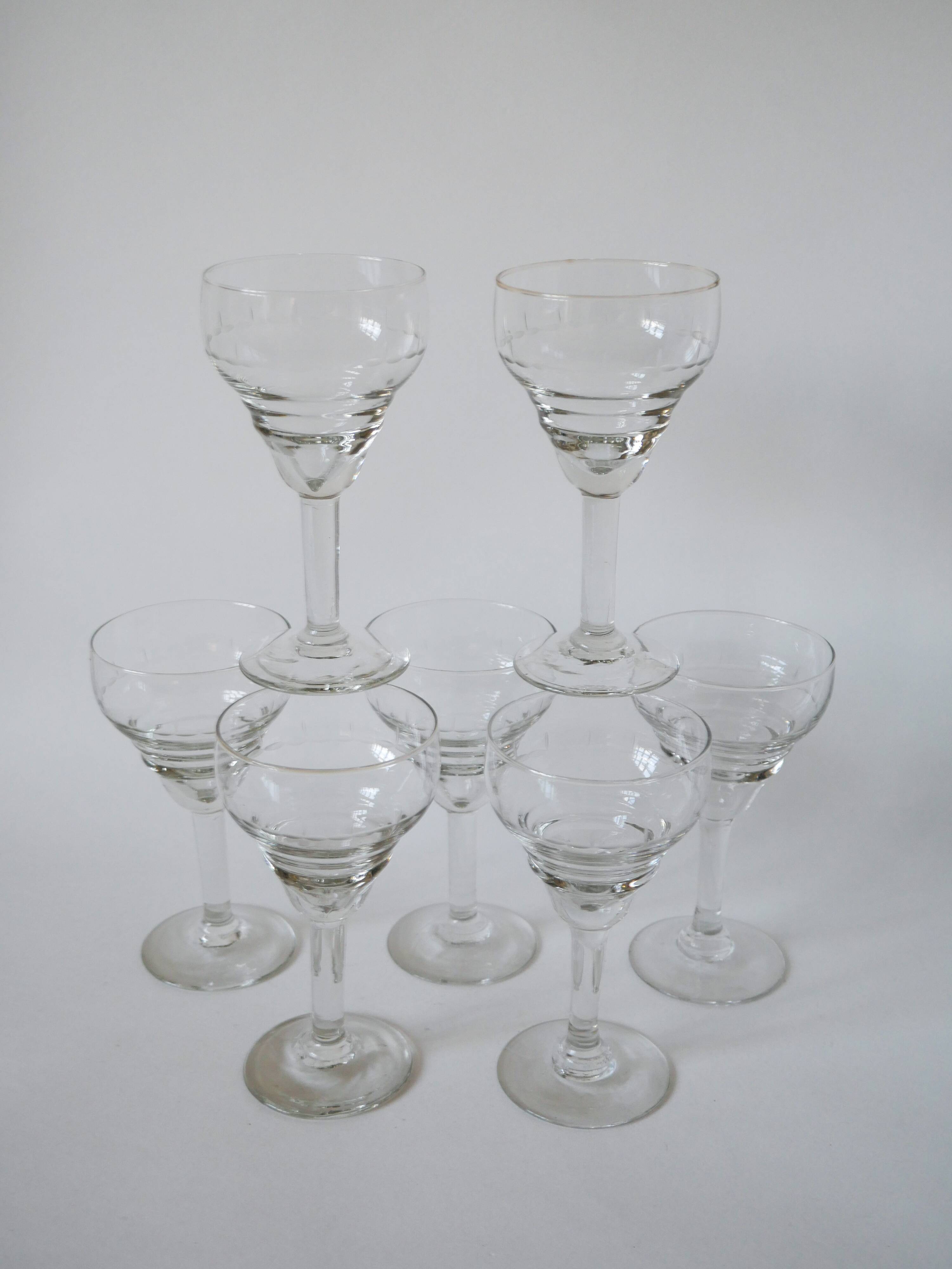 set of 7 large crystal wine glasses engraved 1940 15 x 8 cm