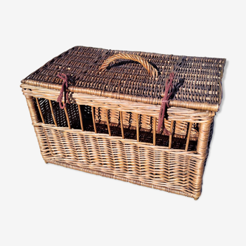 OLD WICKER BASKET FOR TRANSPORTING SMALL ANIMALS