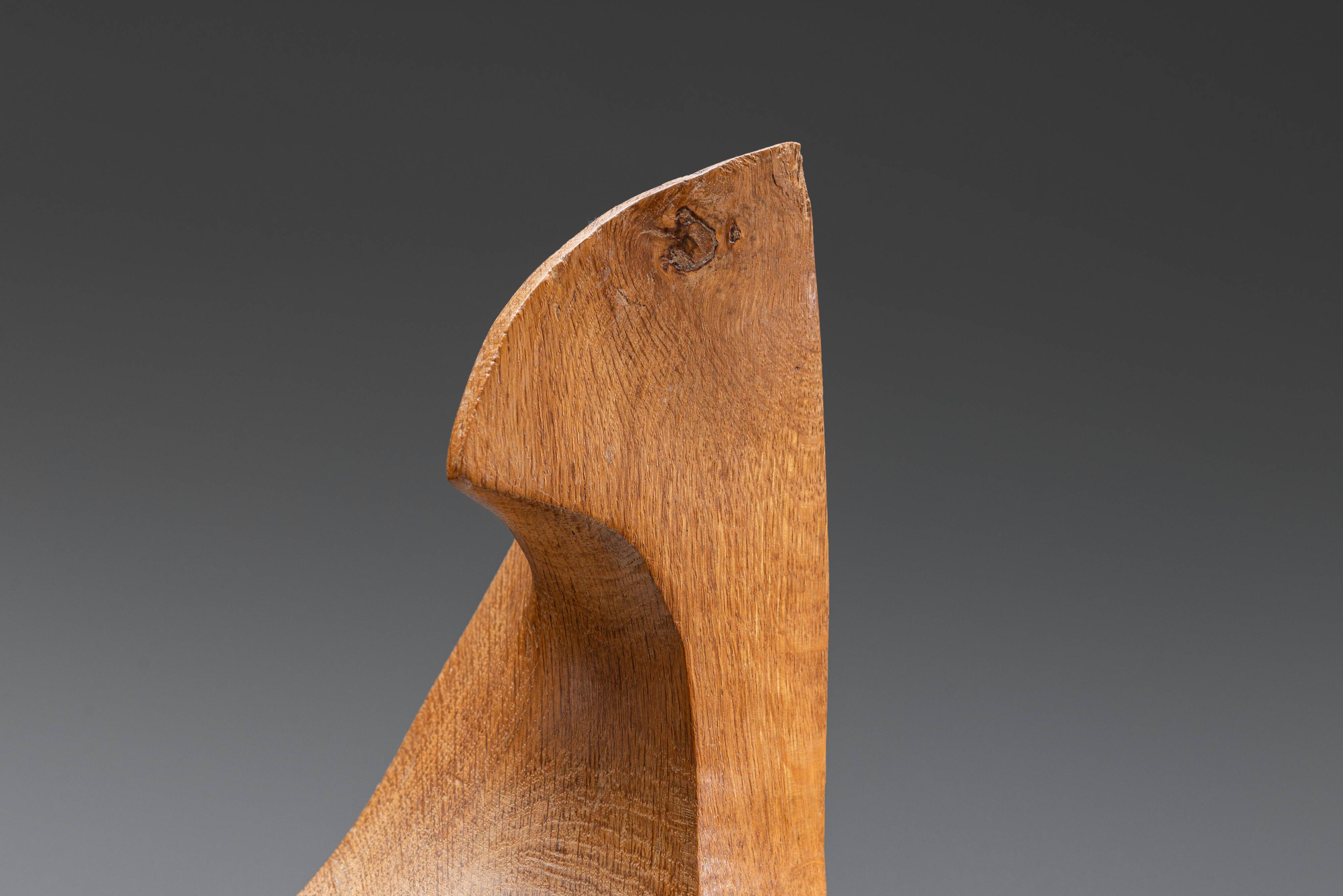 Forme sculpturale en chêne solide