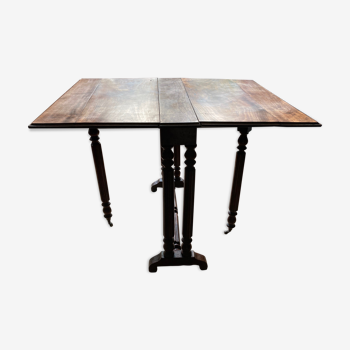 Table pliante "gateleg" milieu XIXème