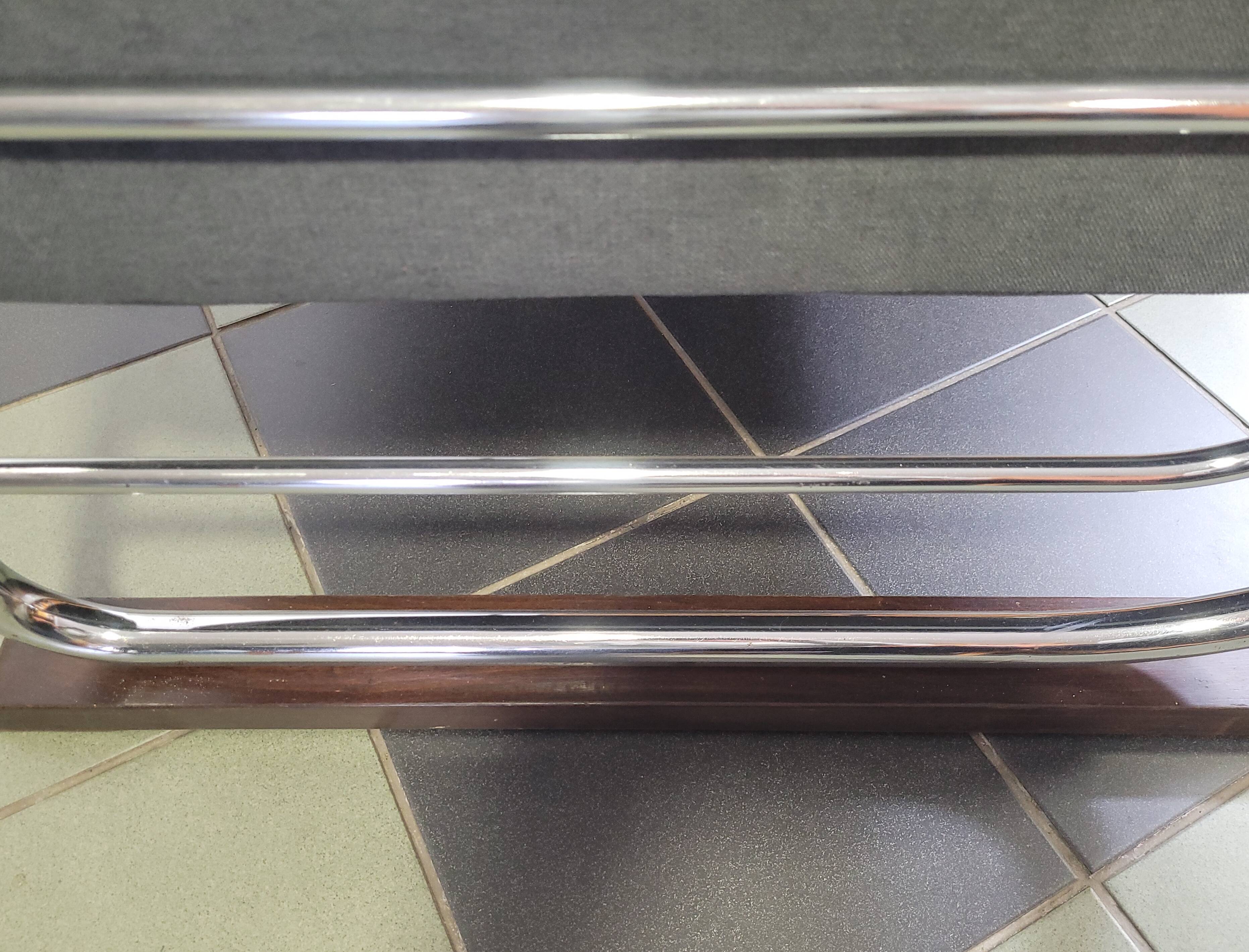 Bauhaus Chrome Sofa by Robert Slezak 1930'