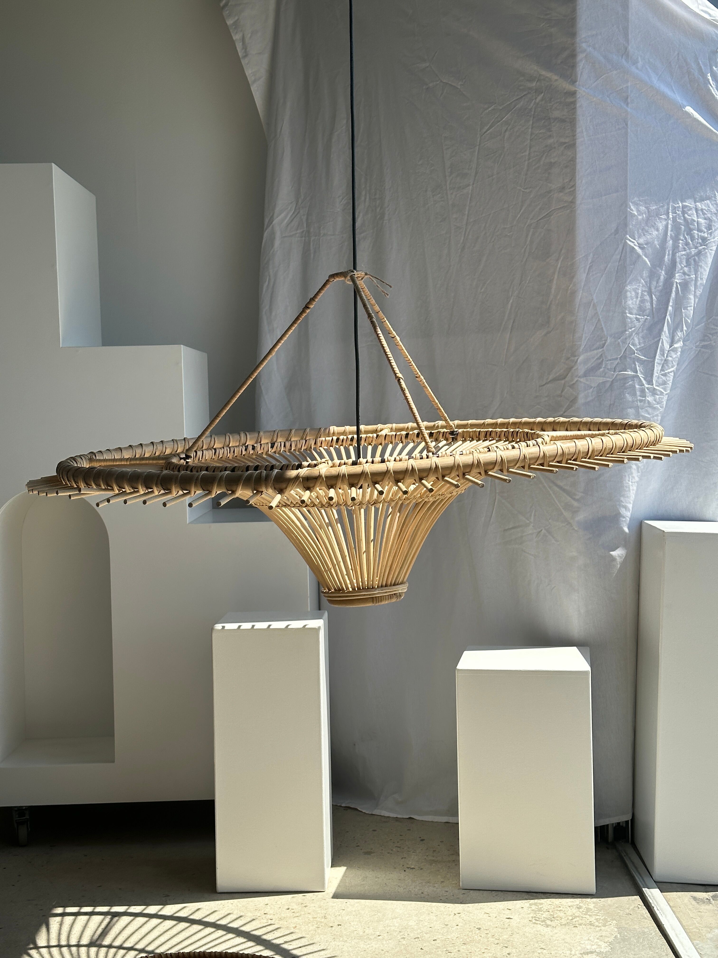Suspension rattan saucer iron frame D:120 H:60