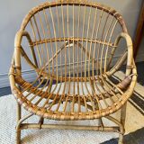 Rattan basket armchair with its cushion