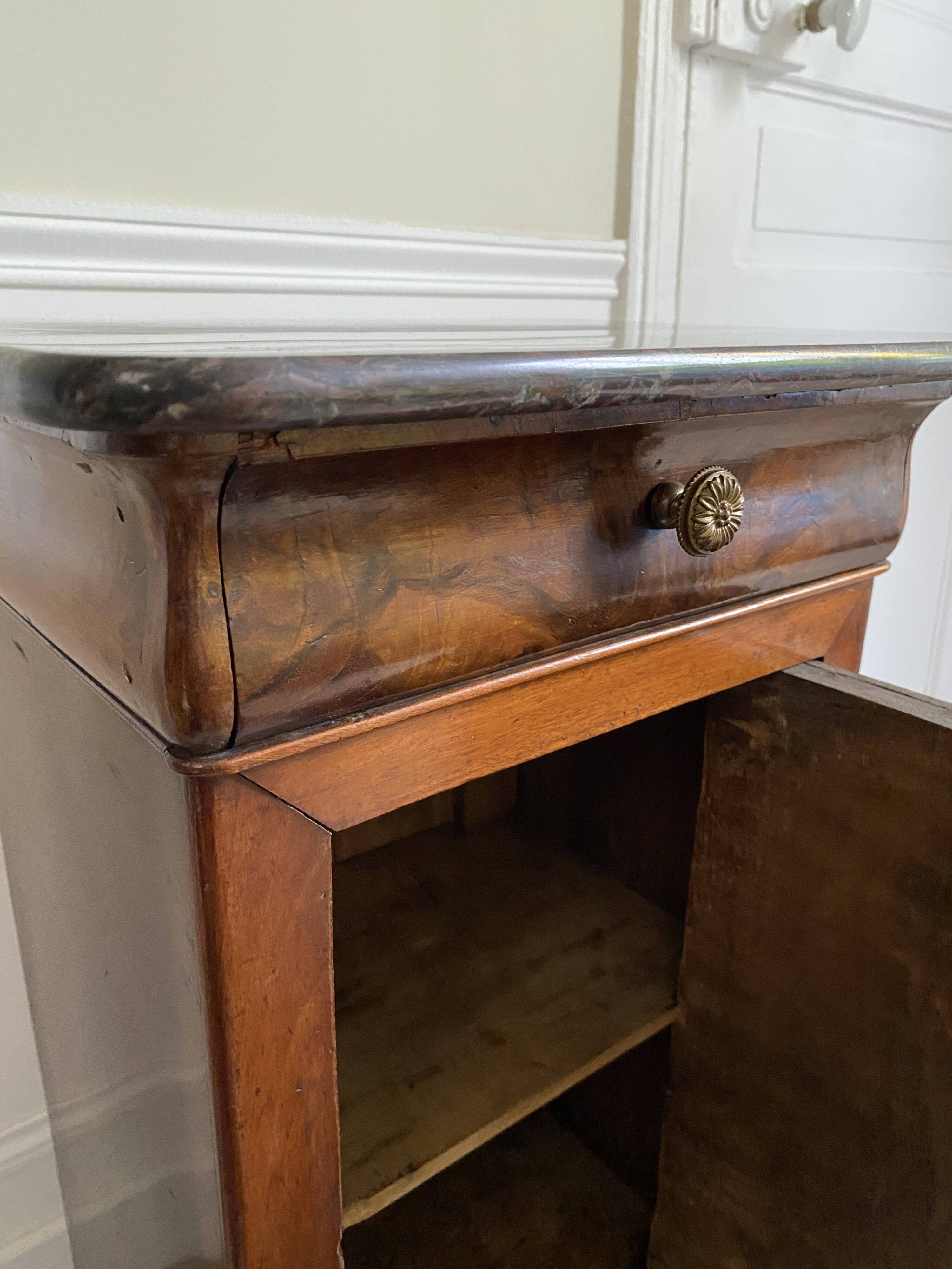 Bedside table / nightstand / column / Somno / Vintage mahogany stand