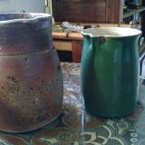 Lot de 2 pichets anciens