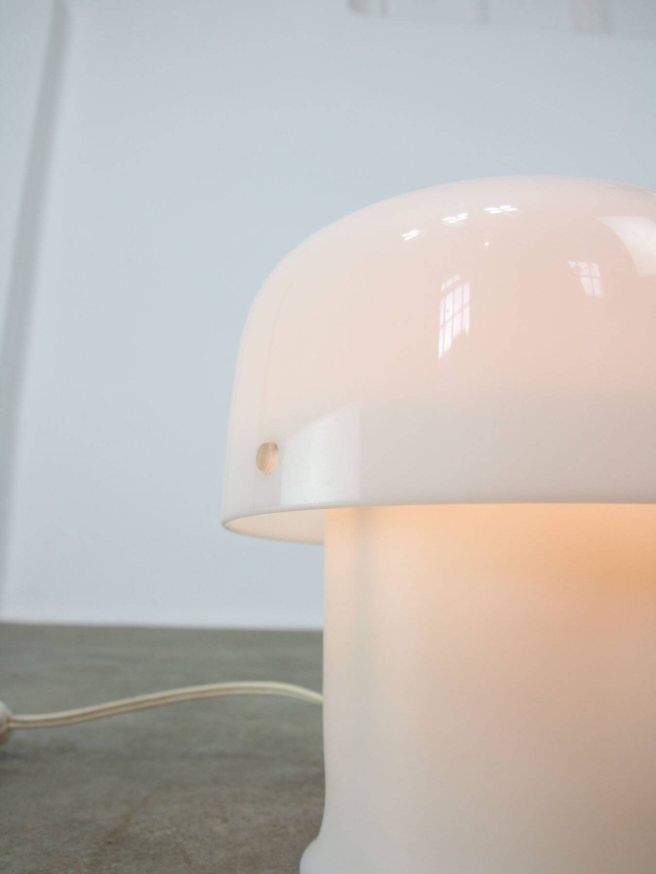 Space-age Mushroom Table Lamp by Luigi Massoni for Guzzini, 1970s