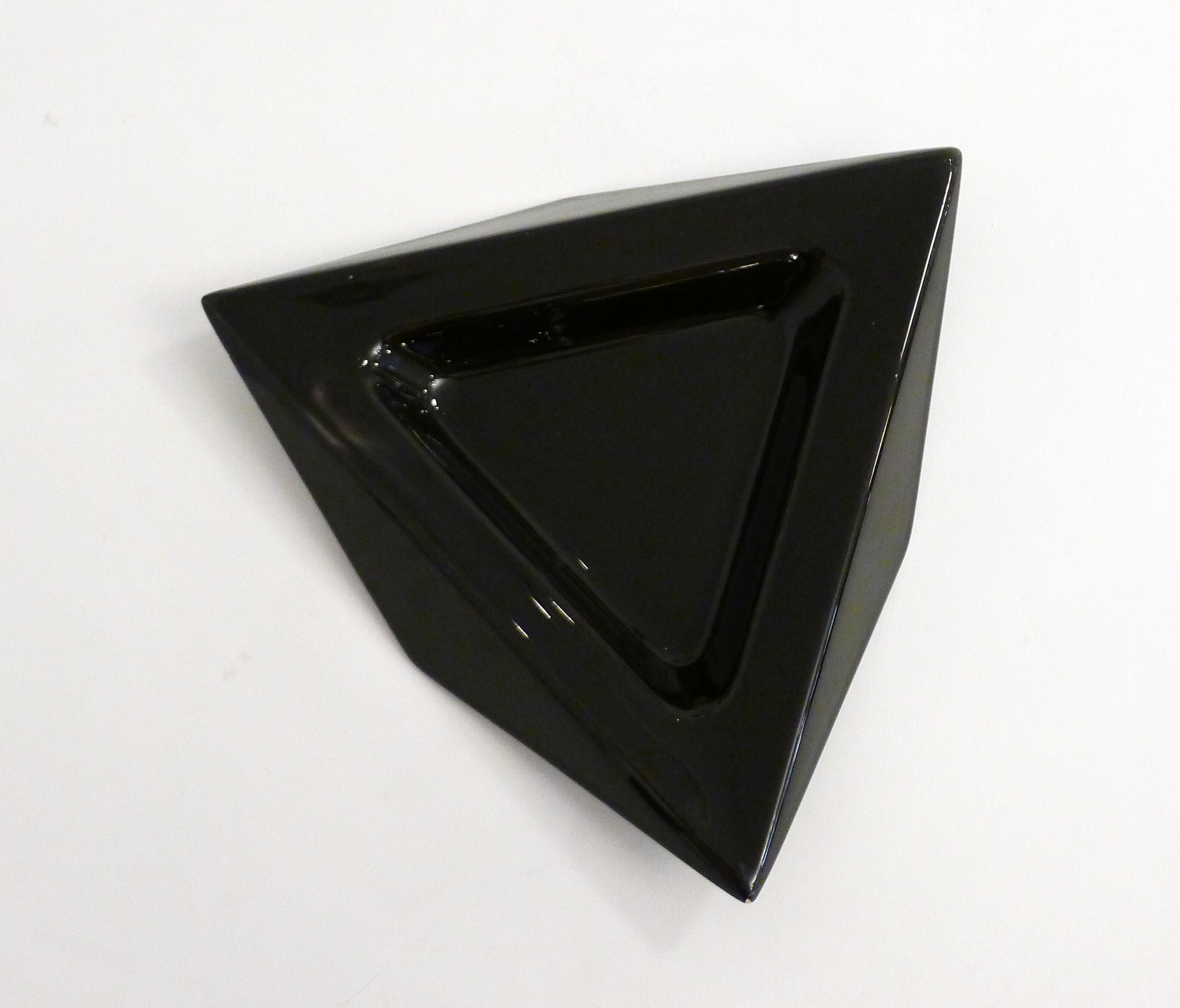 Black triangular trinket bowl