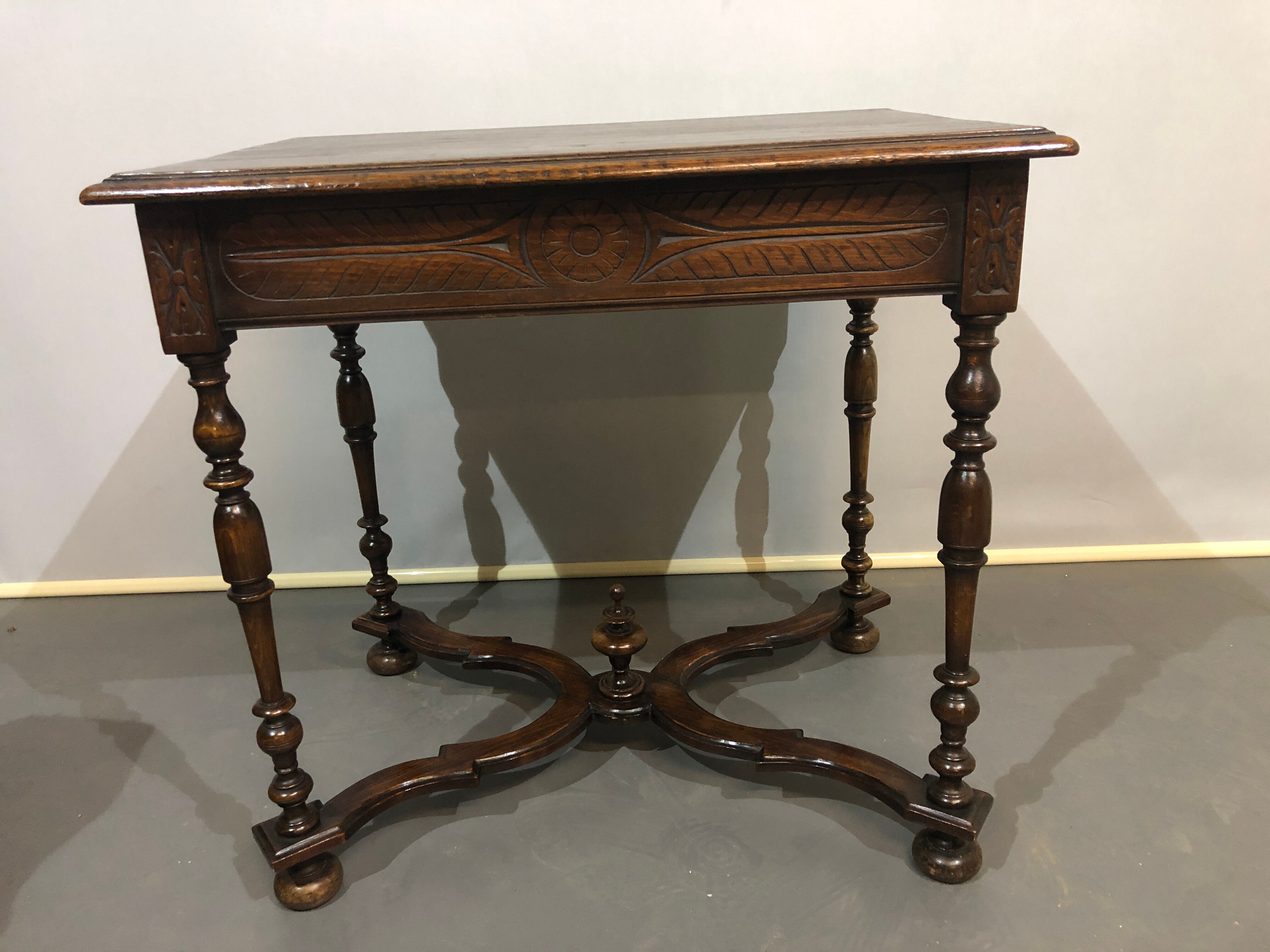 Table bureau xixe