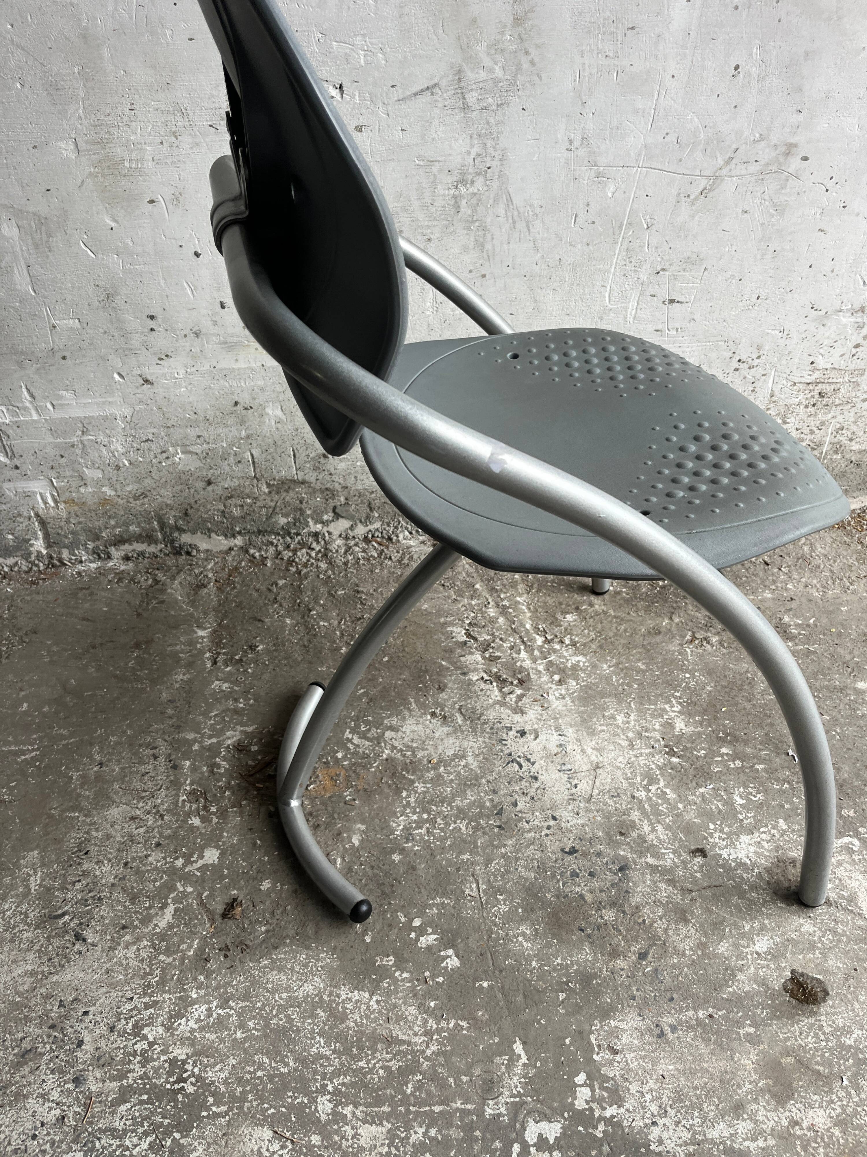 4 chaises postmodernes italiennes Gazzaro