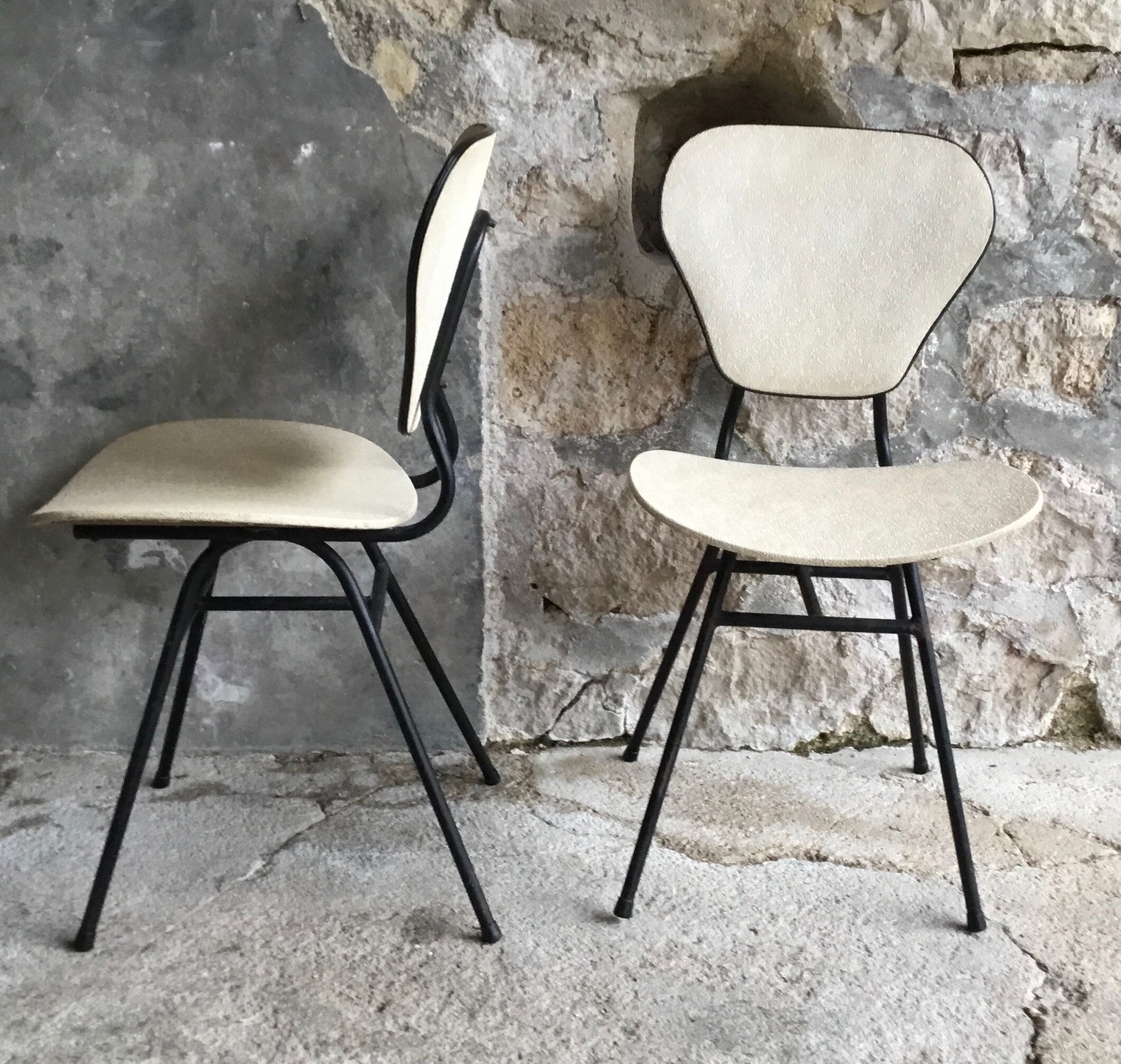 Pair of modernist chairs - black tubular base - vintage 1950