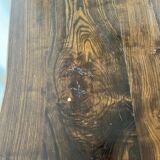 Table brutaliste