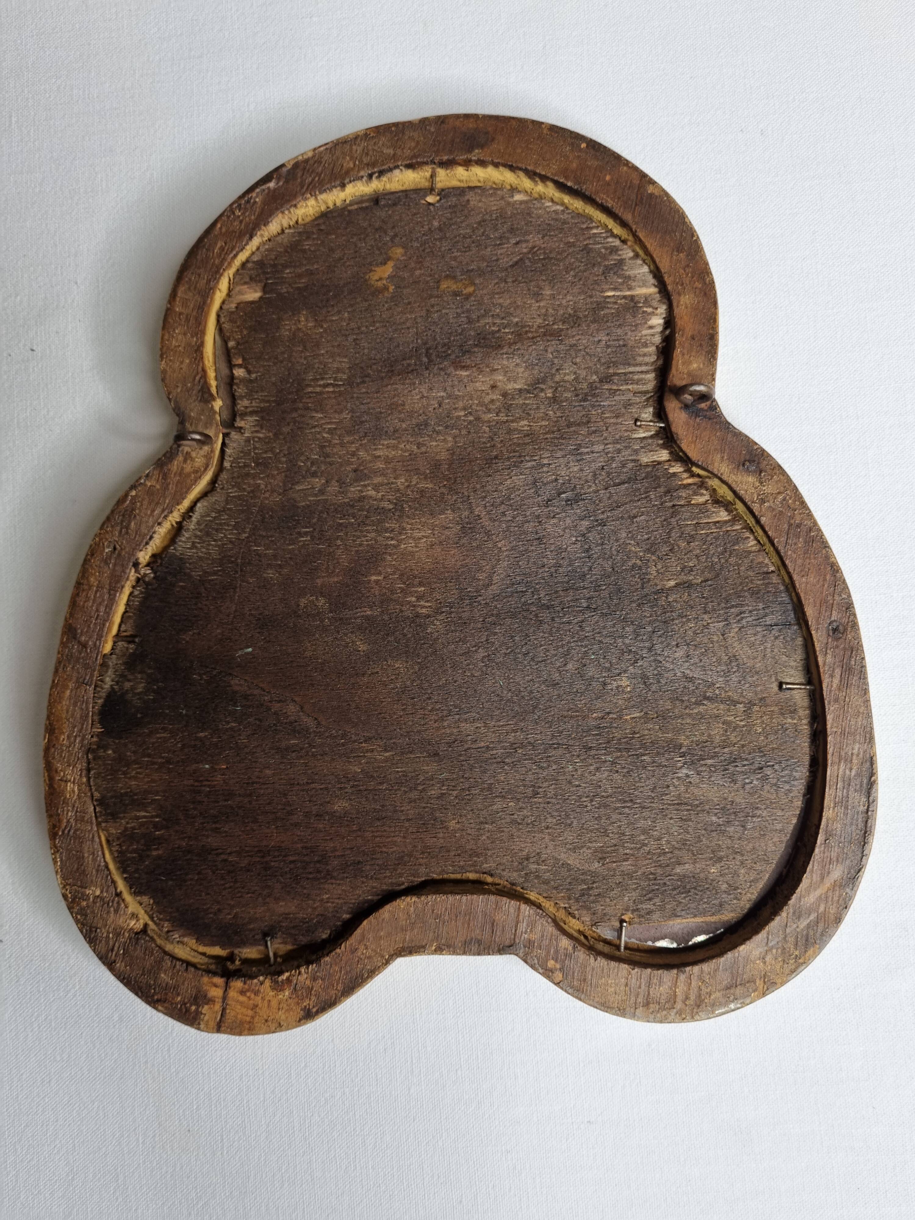 Gothic inspriation mirror in gilded wood 20x24cm