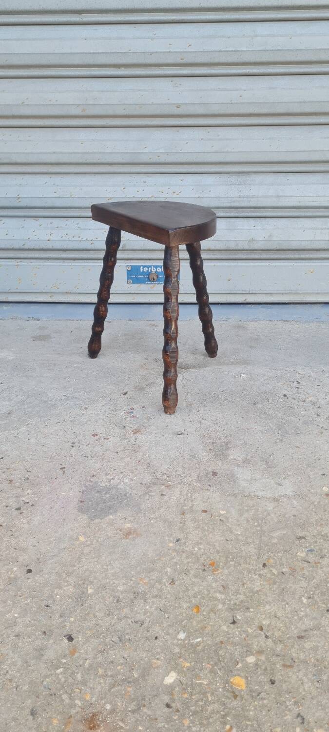 Tripod stool