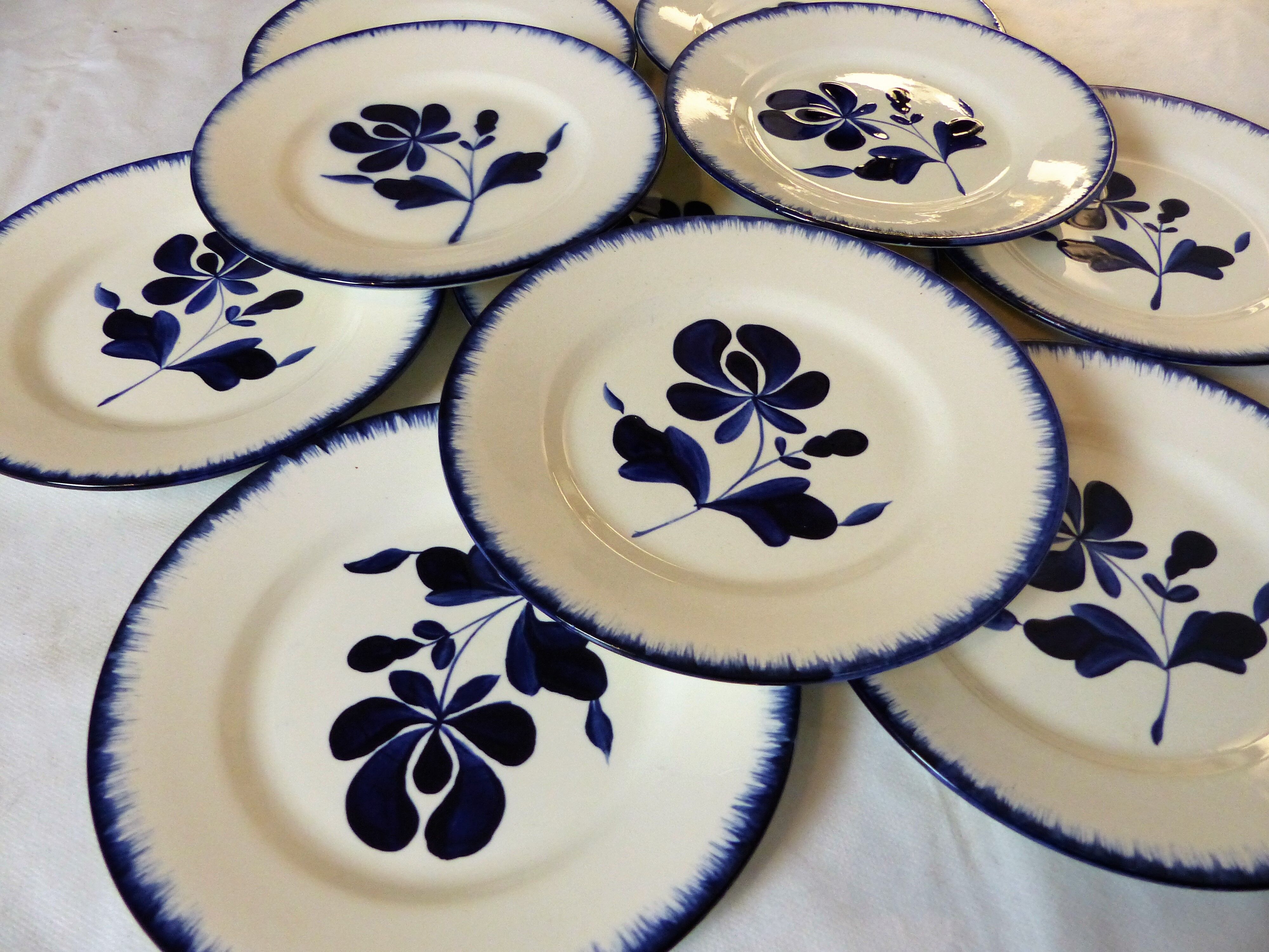 10 Salins-Les-Bains dessert plates