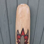 Masque totem en bois sculpté