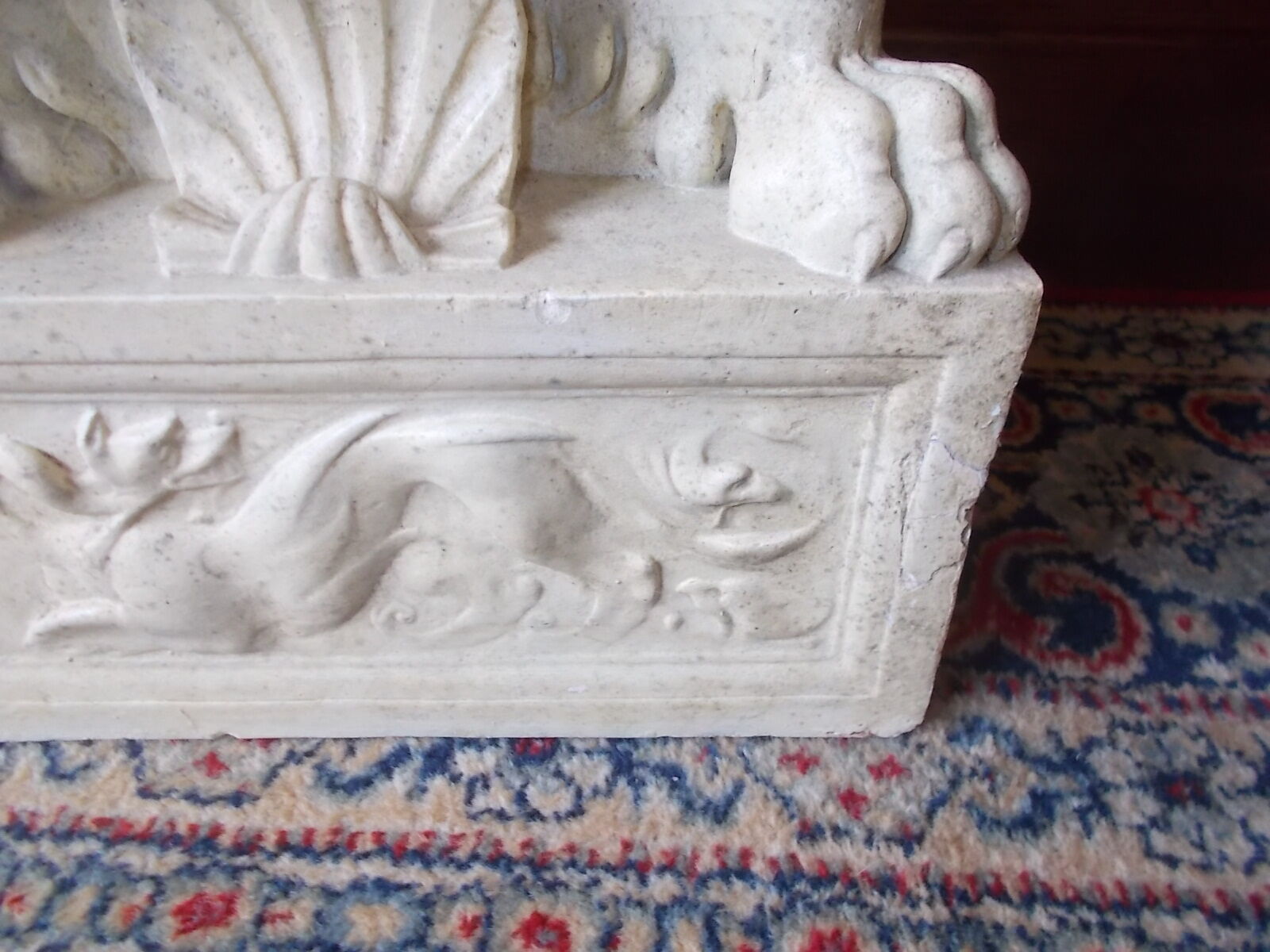 Column pedestal ram heads