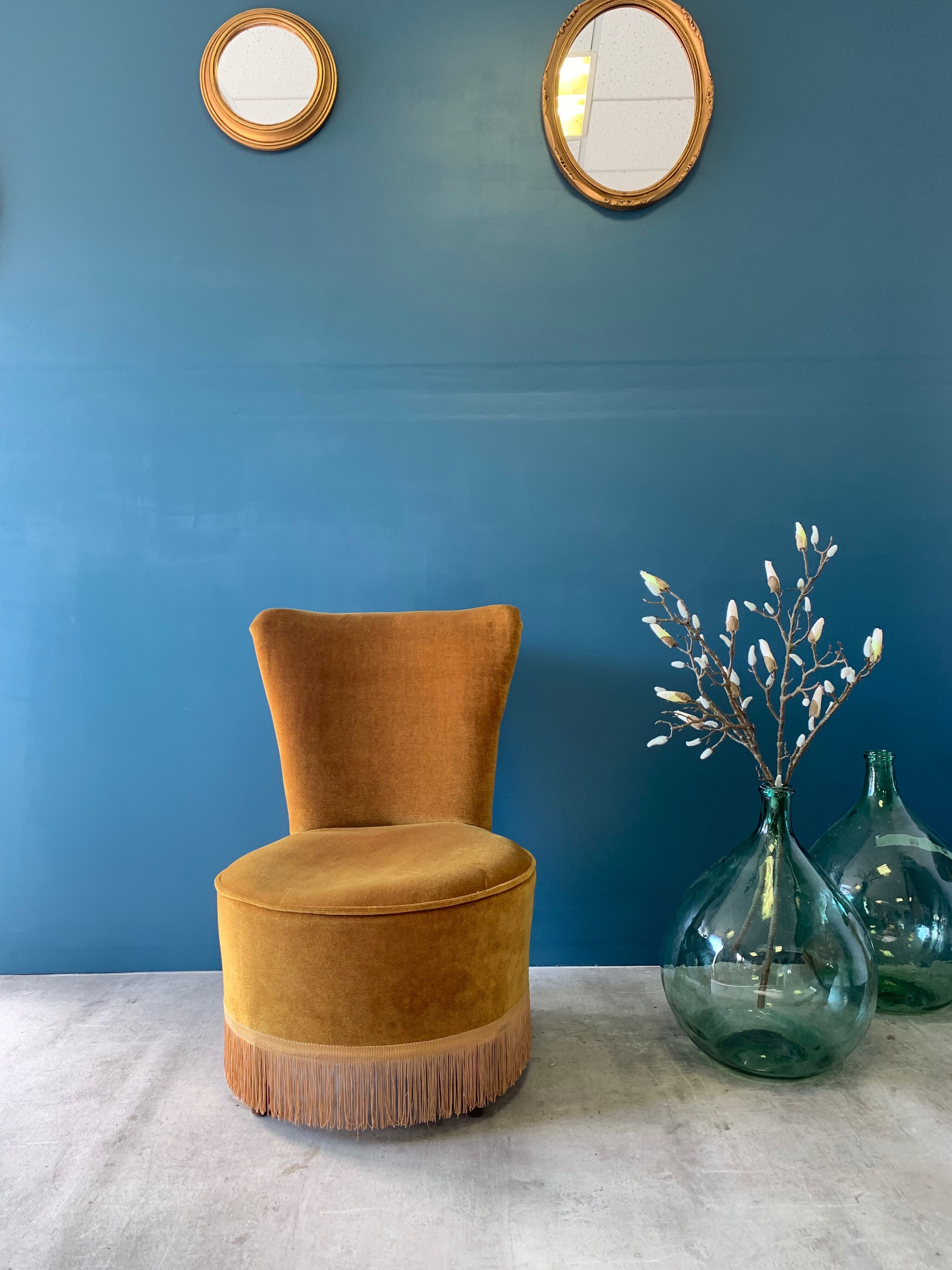 Vintage toad armchair