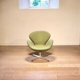 Early model 3320 Swan Chair by Arne Jacobsen for Fritz Hansen, 1950s