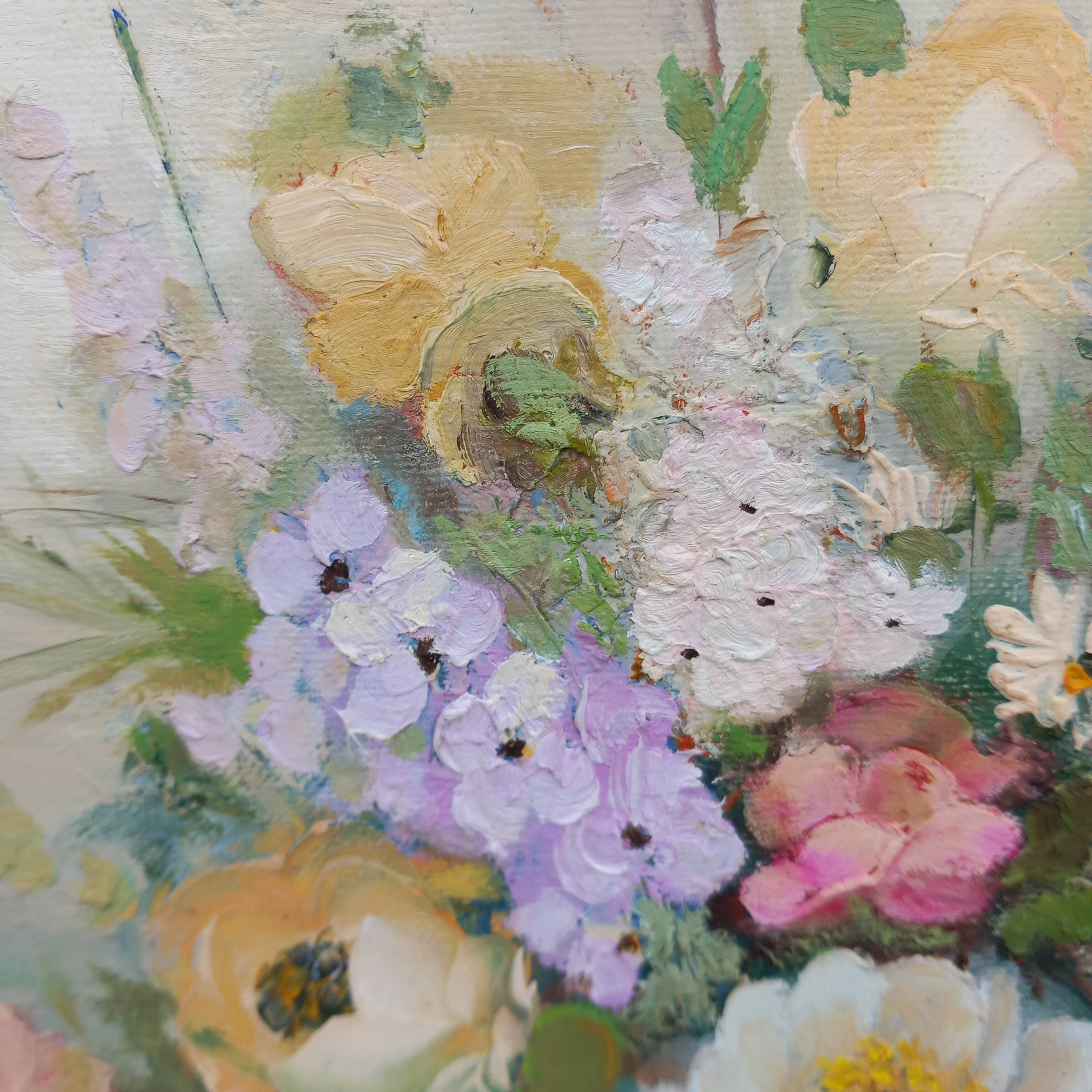 Floral arrangement - Bouquet of roses and anemones