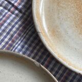 Flat plates in marshes stoneware paris