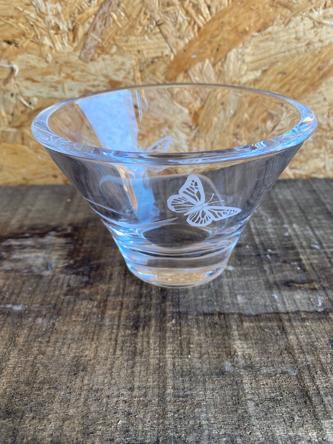 Old cut crystal d'arques pocket bowl with engraved butterfly decoration vintage