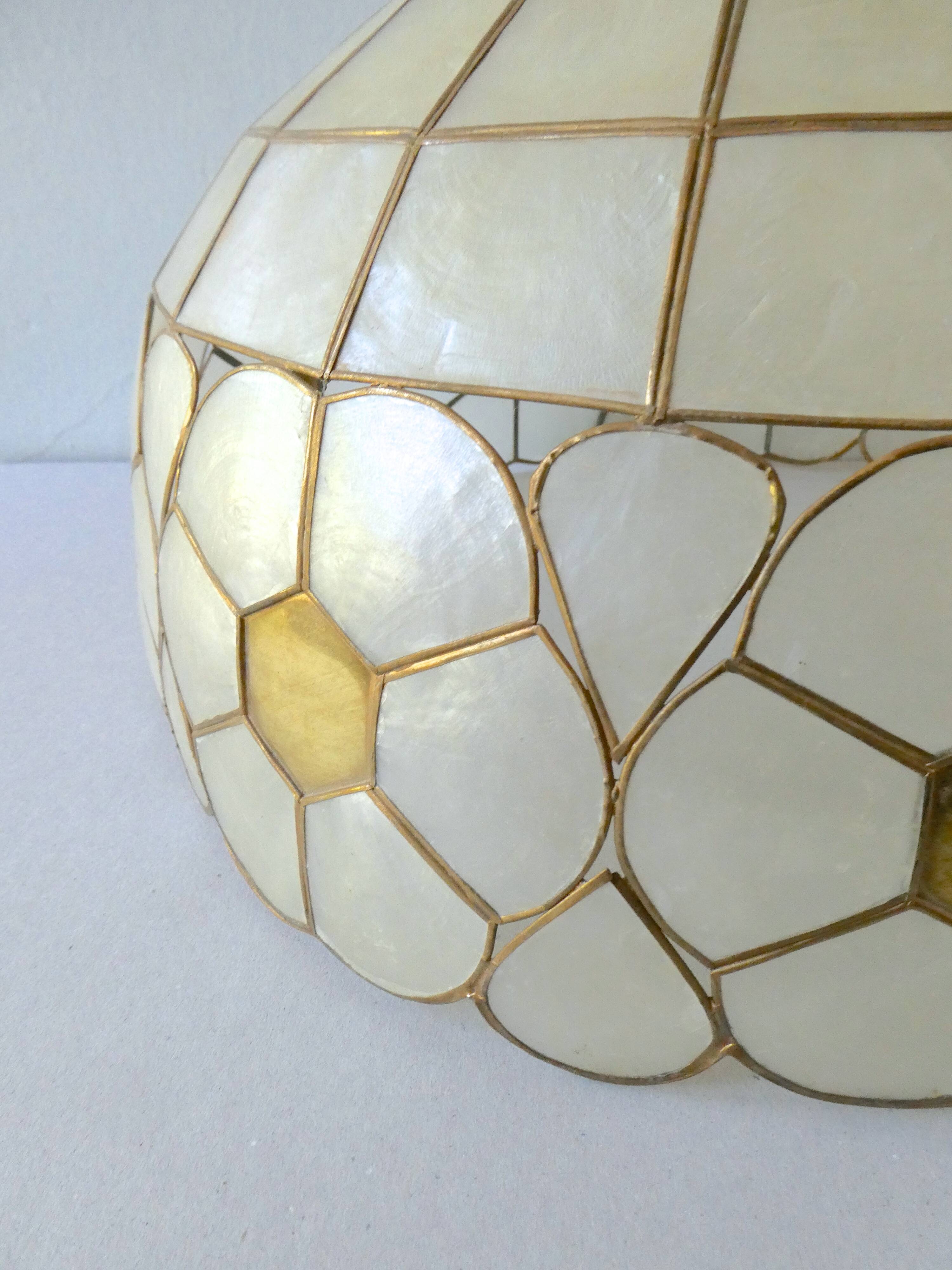 Lustre, mother-of-pearl and brass suspension from the 1970s