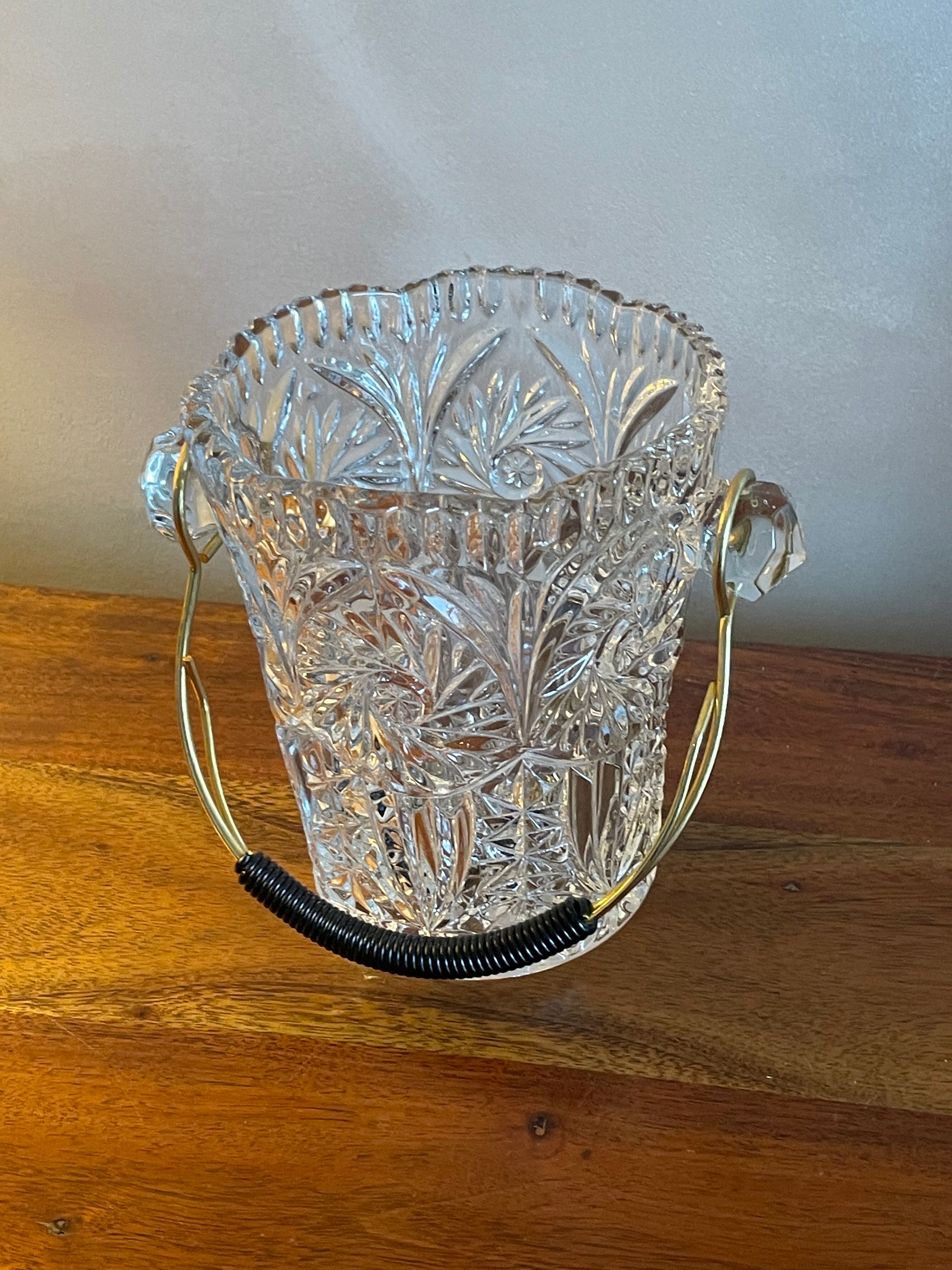 Seau à glaçons verre taillé et scoubidou