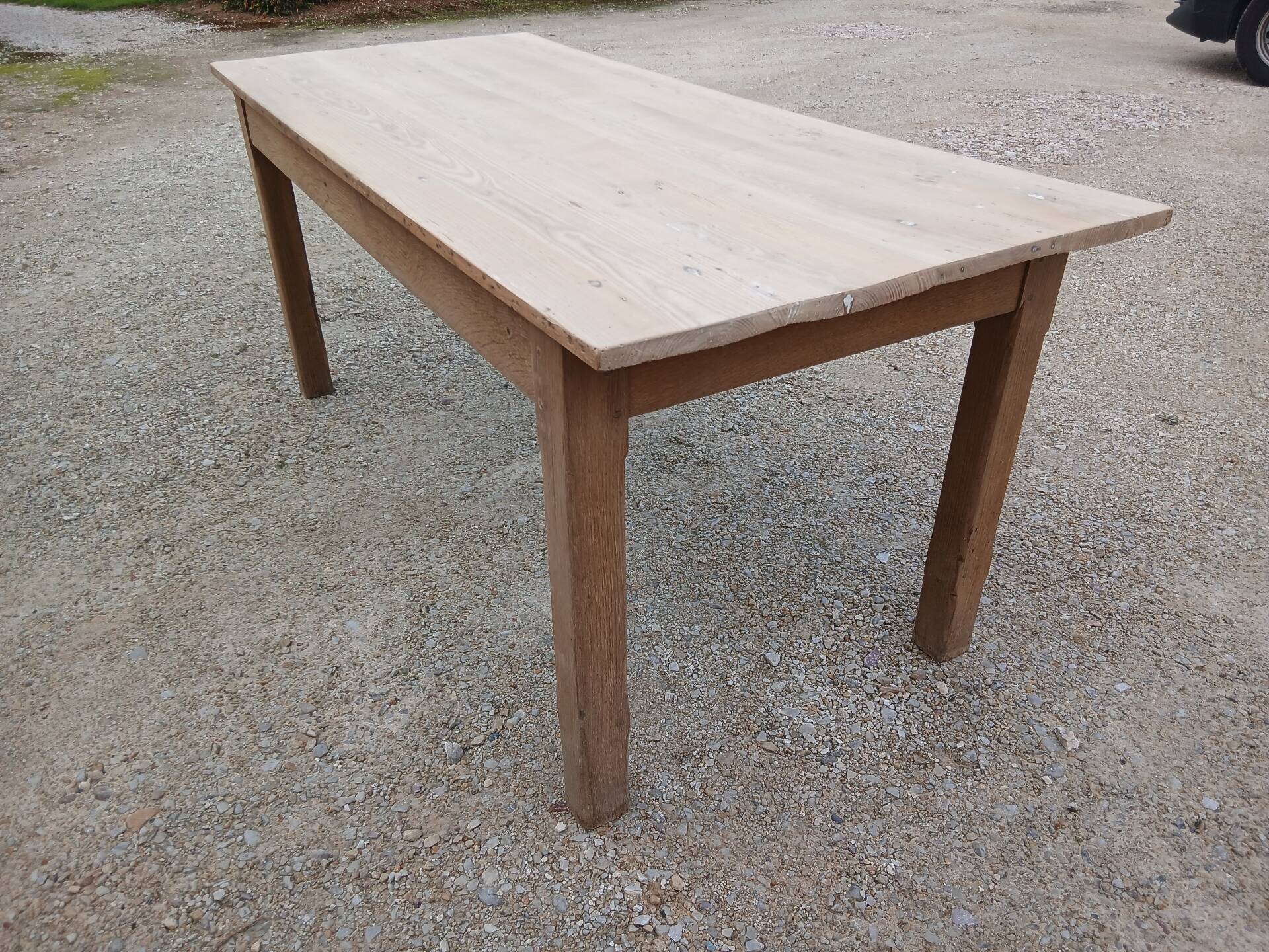 Table de ferme vers 1800