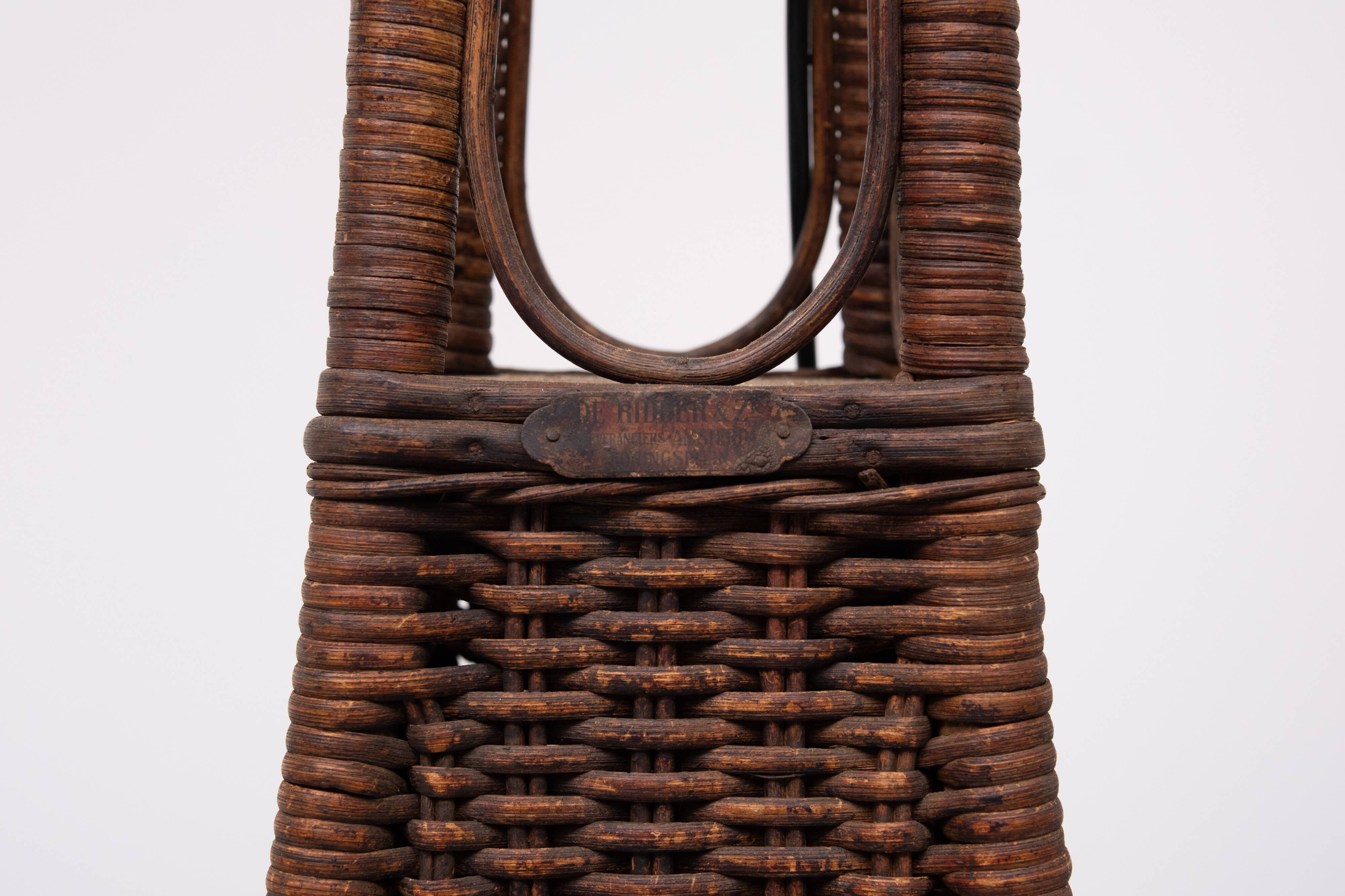 Stunning Wicker floor lamp 1920s Manufacture by L.p.h. de Ridder Amsterdam