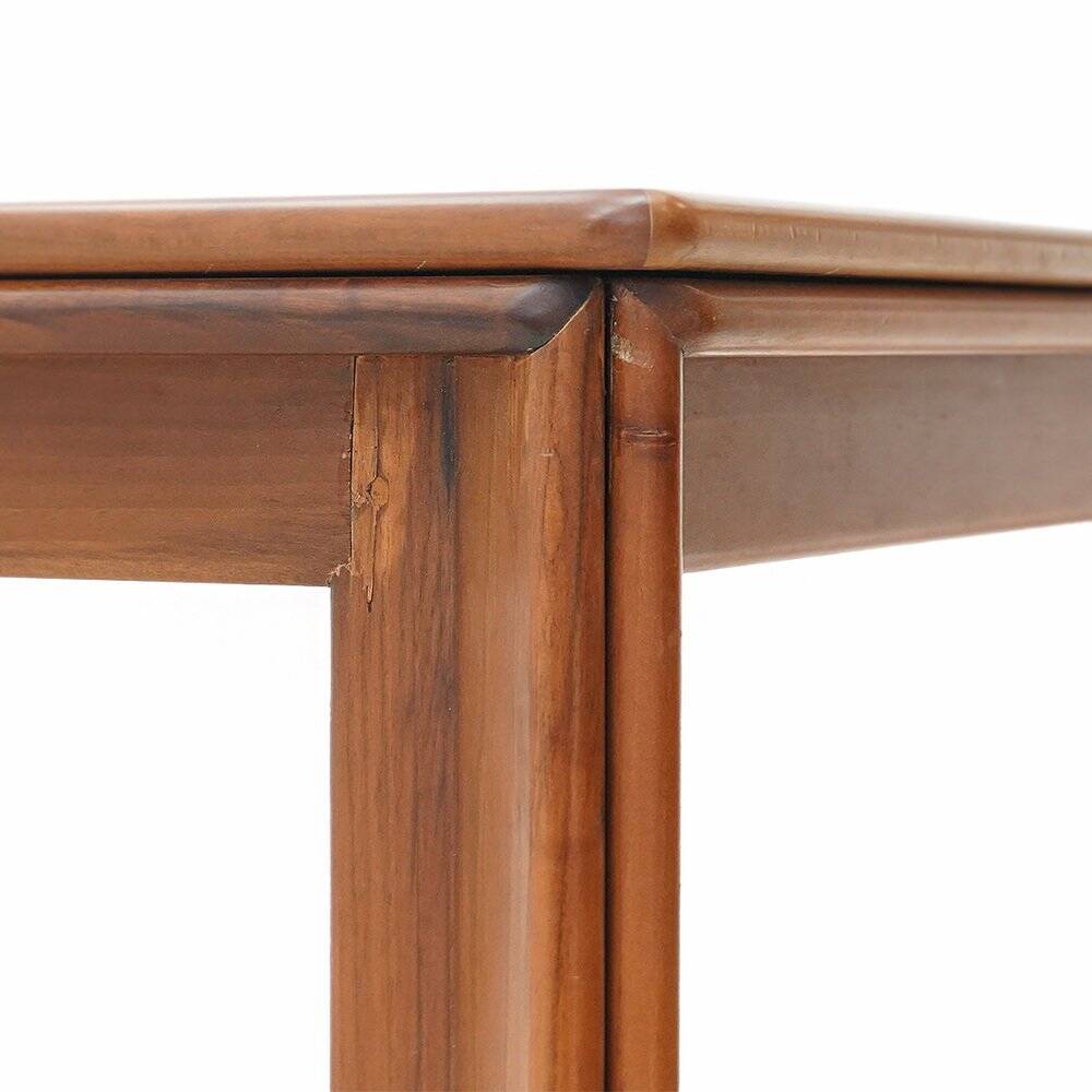 Extensible table by Afra and Tobia Scarpa for Molteni, 1970s.