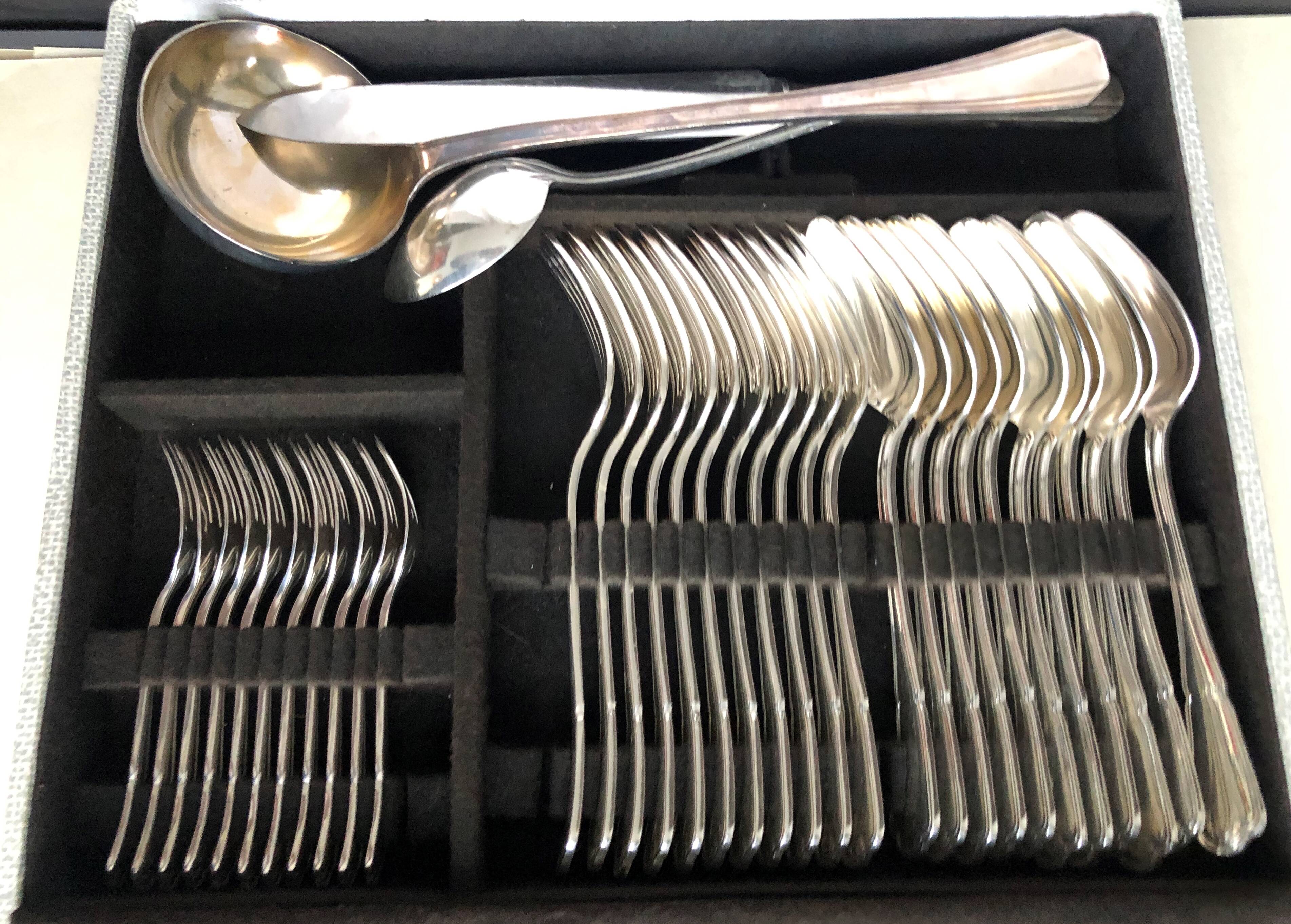 Housewife Ercuis in silver metal model with trilobed net 66 pieces