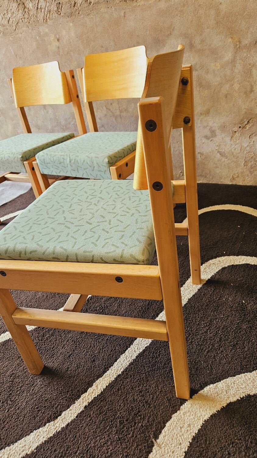 Set of 4 wooden and fabric chairs, 70s