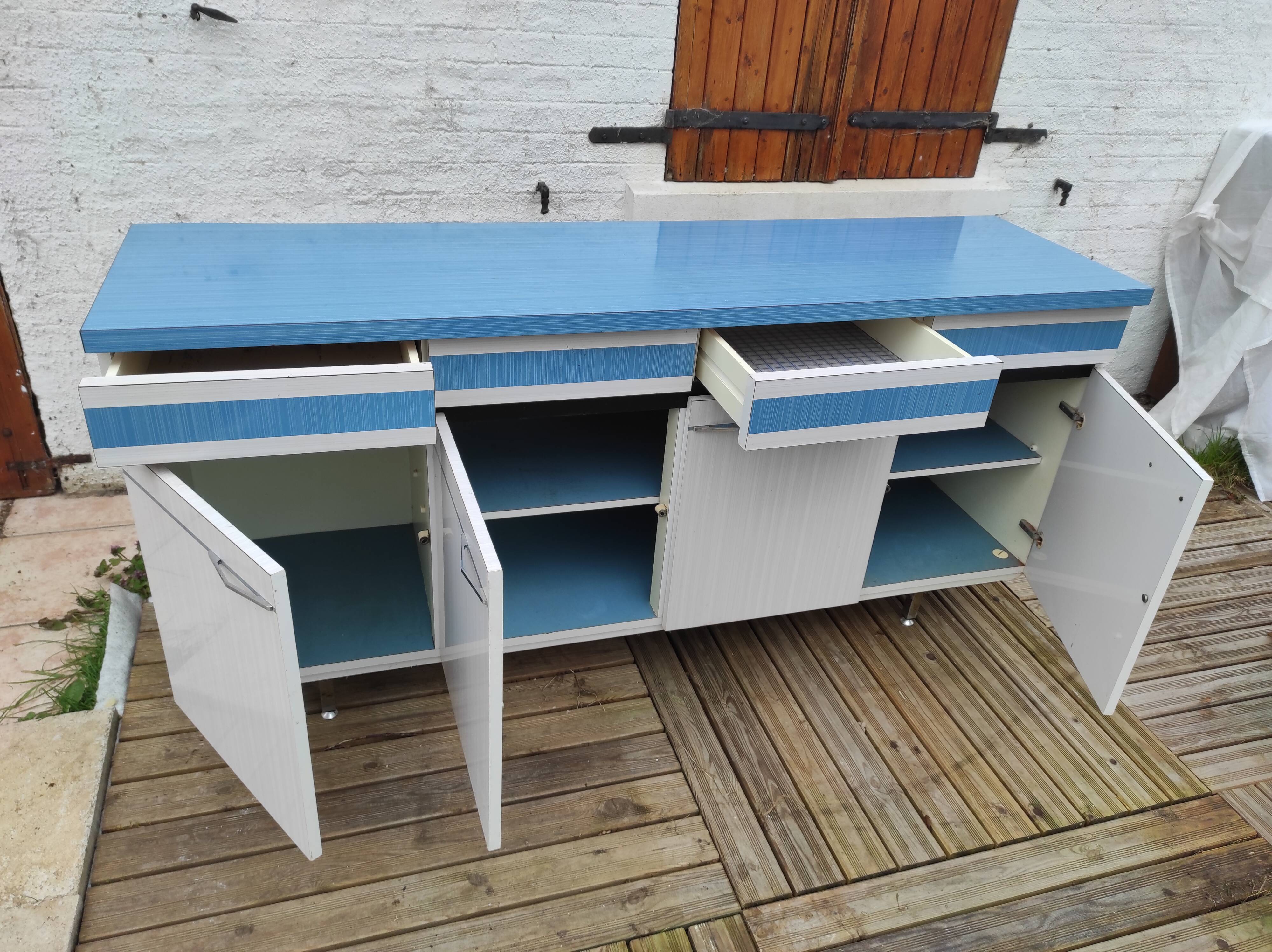 Kitchen cabinet in blue formica 4 doors 4 drawers