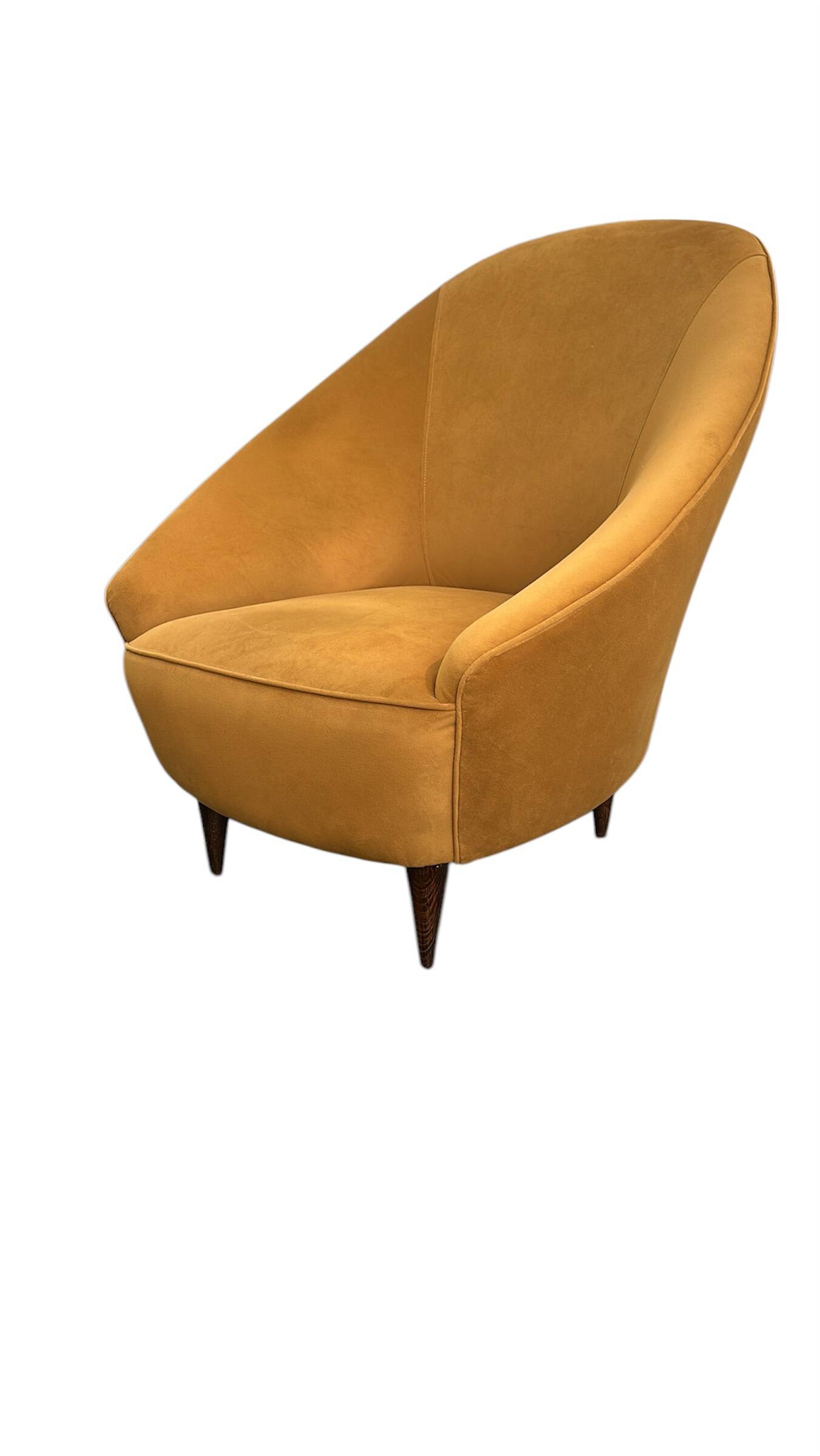 Italian 1936 pair of armchairs attributed to Gio’ Ponti “ Triennale “