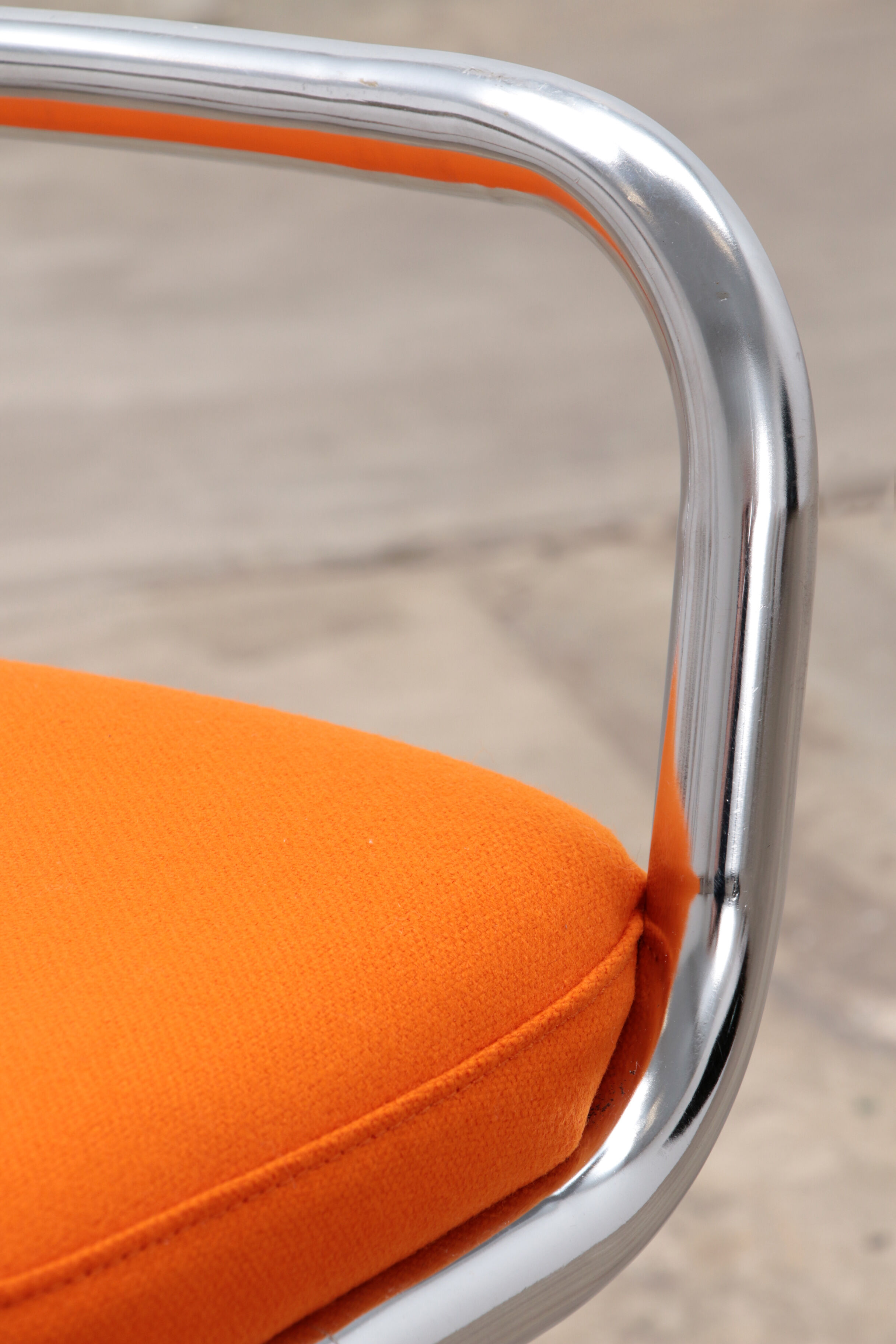 6 Italian low bar stools with orange seat 1970 Joe Colombo style